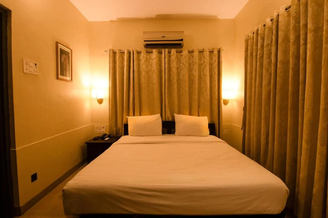 Bed in Silvanus Forest Retreat, Alibaug