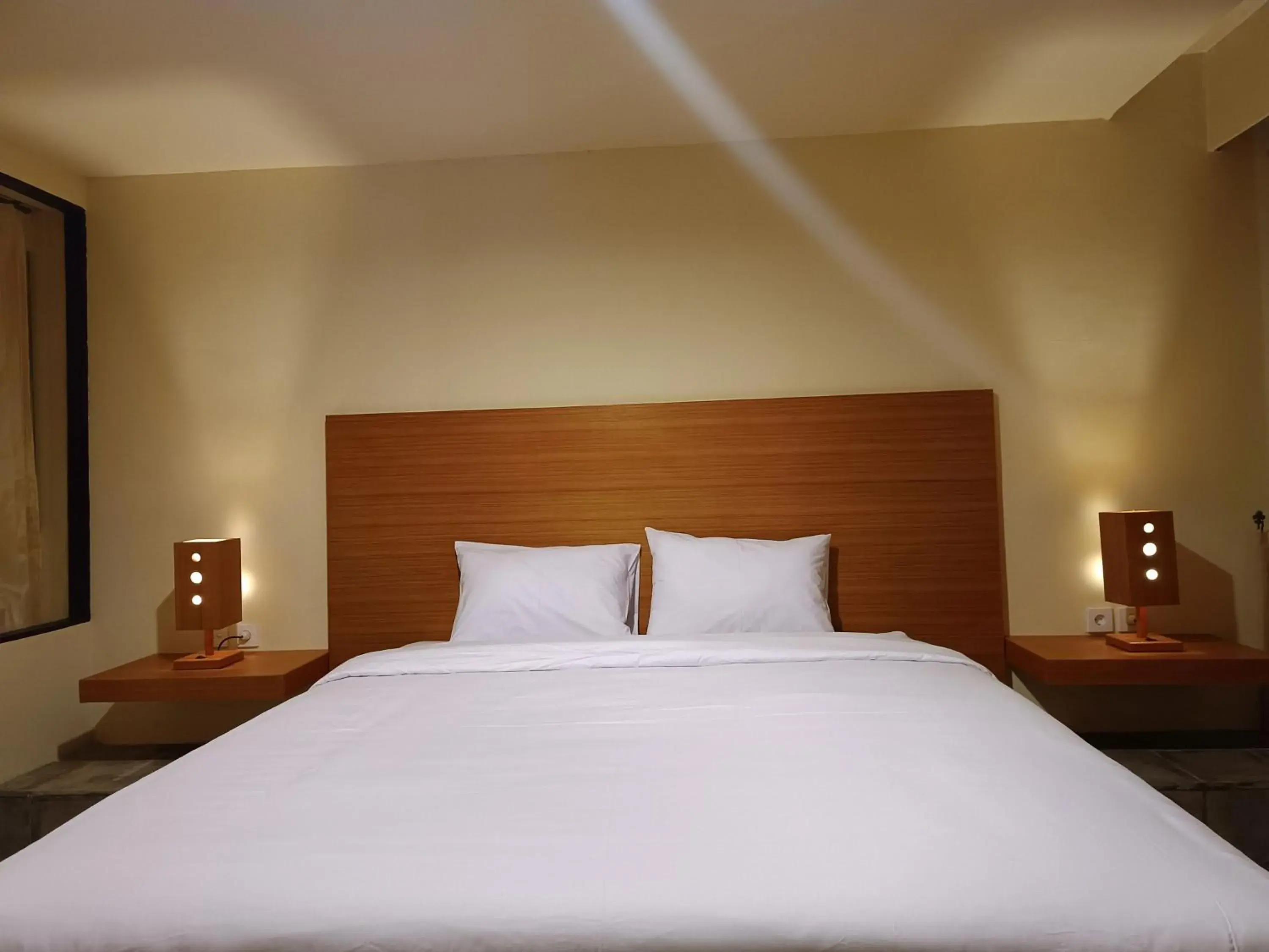 Bed in Kuta Living by Kamara Bed in Kuta Living by Kamara