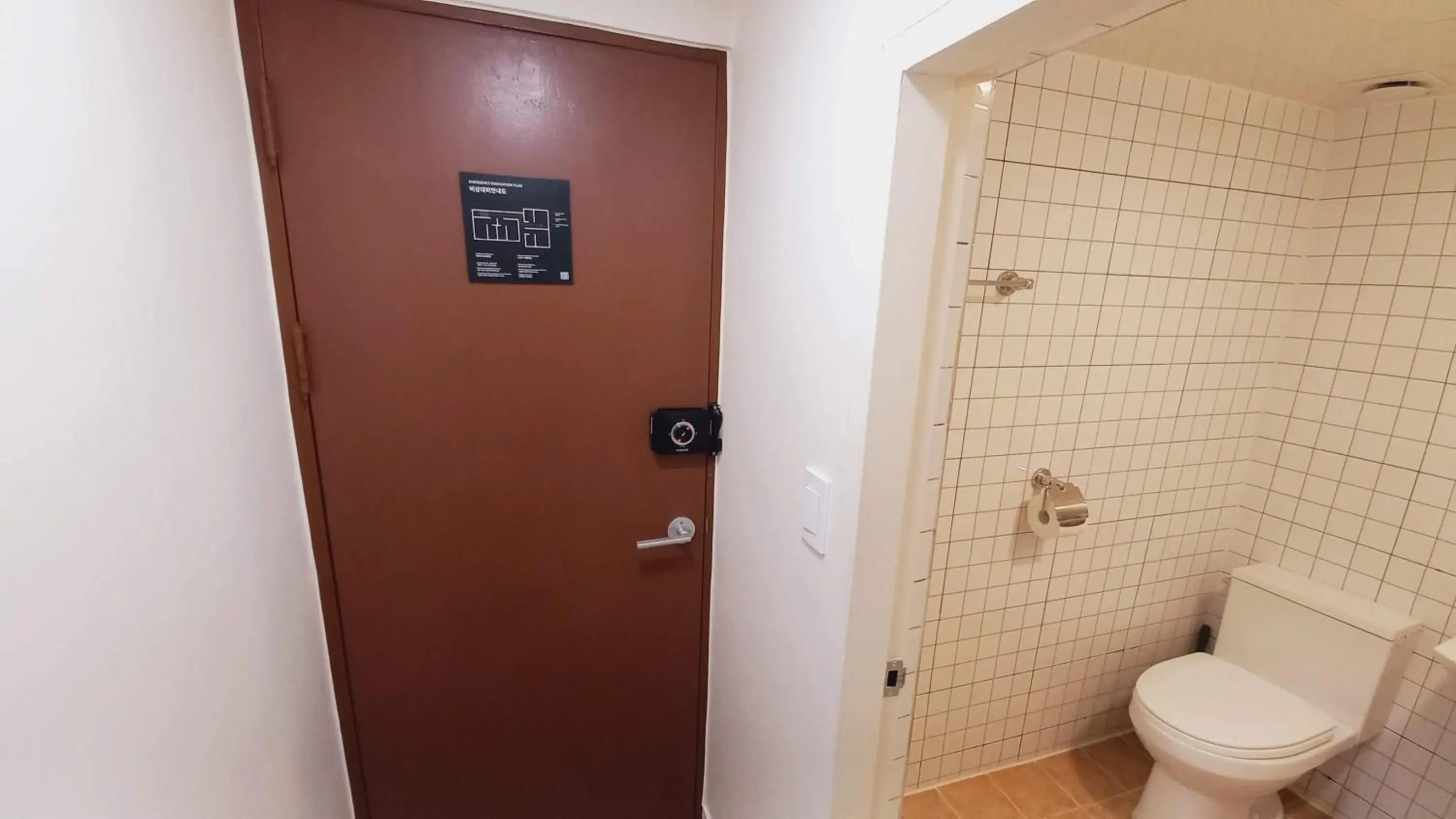 Double Room with Private Bathroom in G Yongsan Inn Double Room with Private Bathroom in G Yongsan Inn