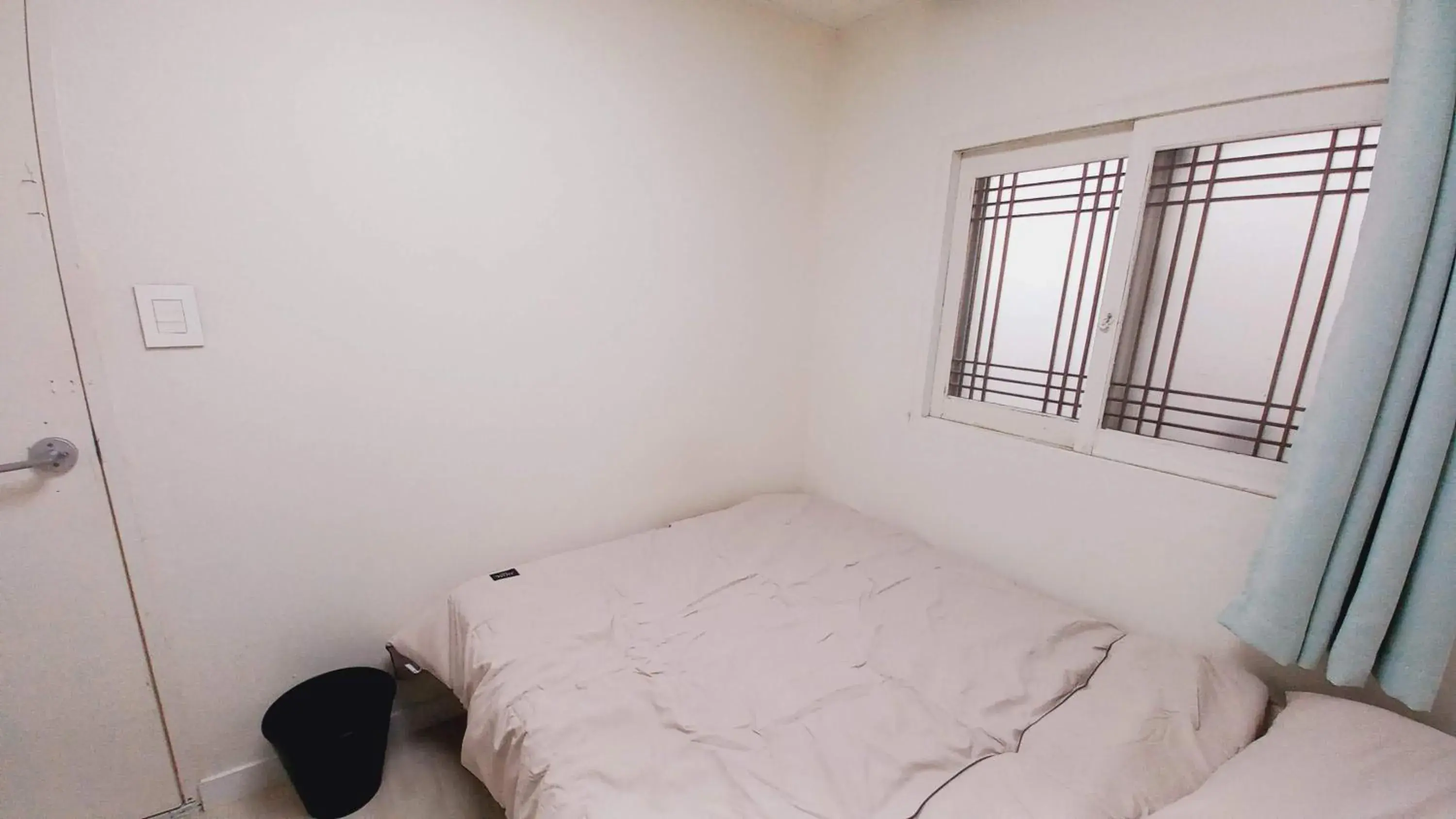 Double Room with Private Bathroom in G Yongsan Inn Double Room with Private Bathroom in G Yongsan Inn
