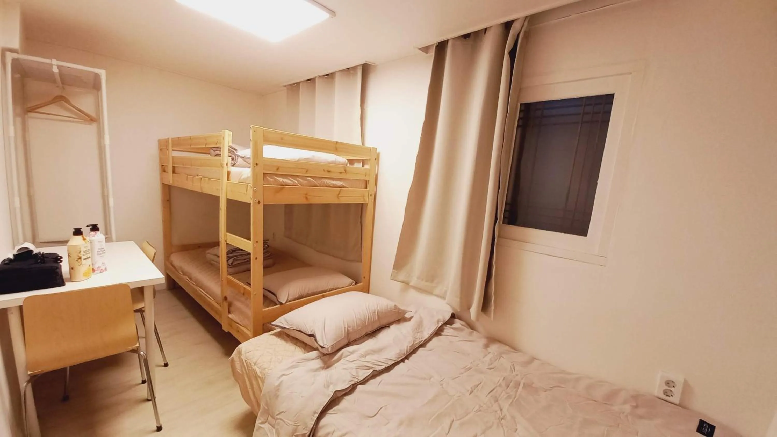 Triple Room with Private Bathroom in G Yongsan Inn