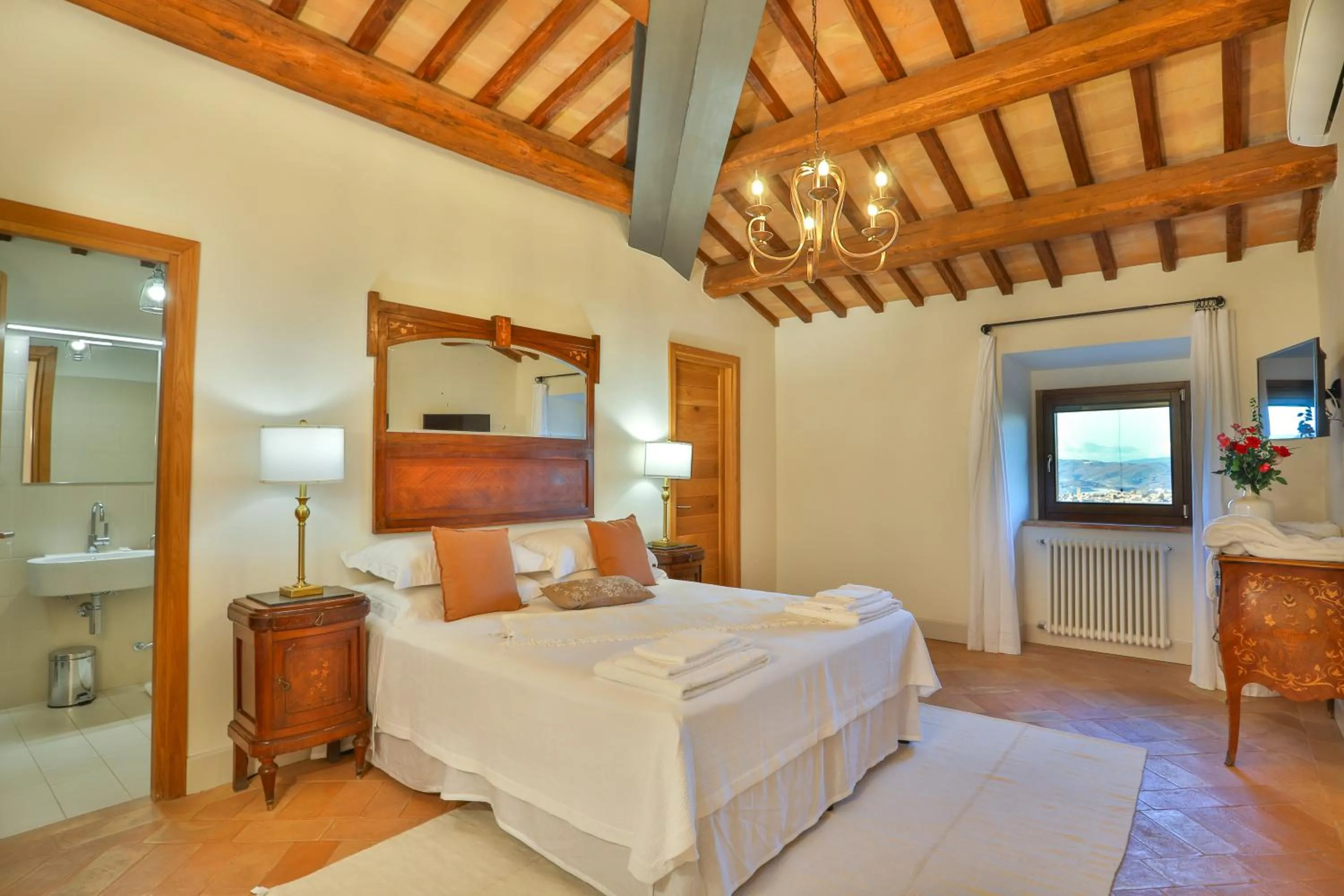 Suite with City View in Pietra Campana Italian Villa Orvieto