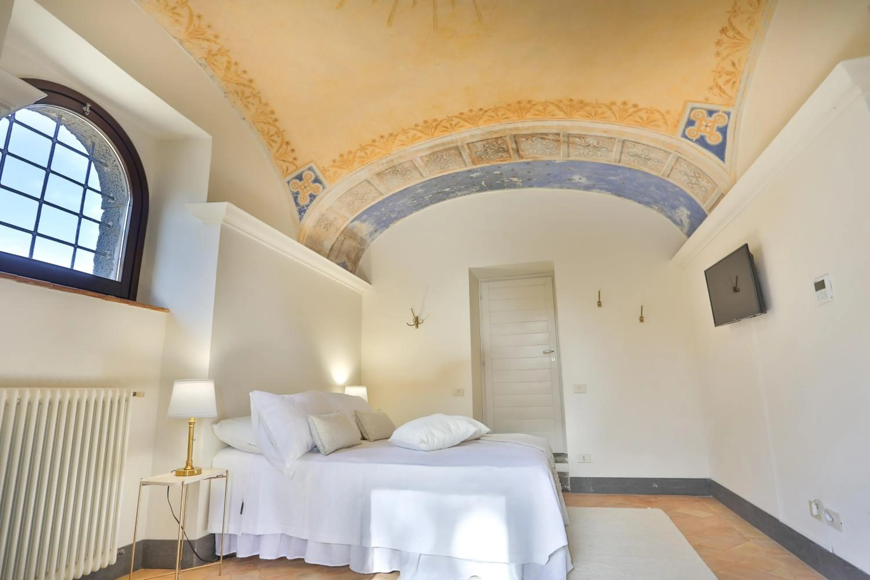Double Room in Pietra Campana Italian Villa Orvieto