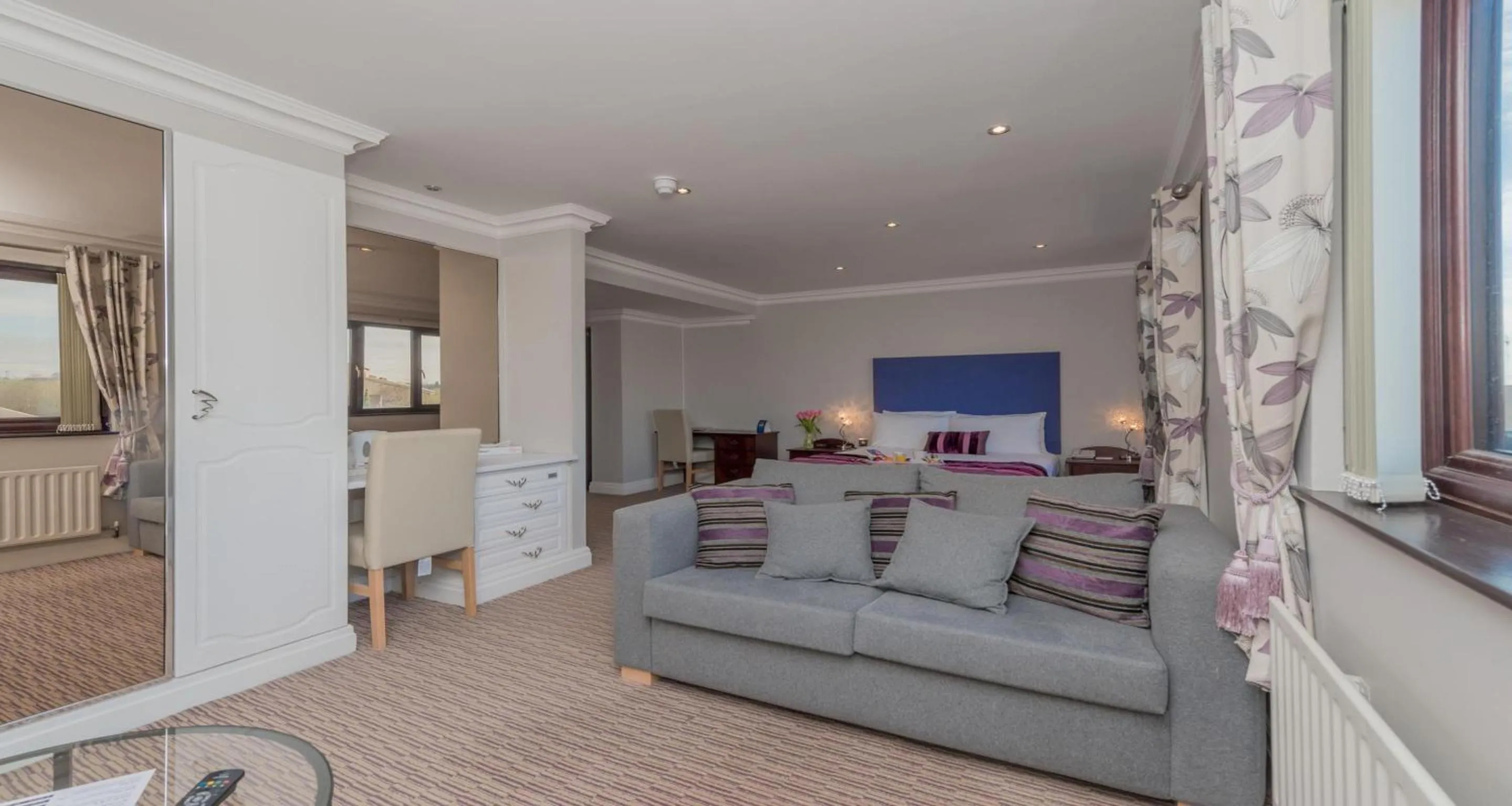 Bedroom in Best Western Bradford Guide Post Hotel