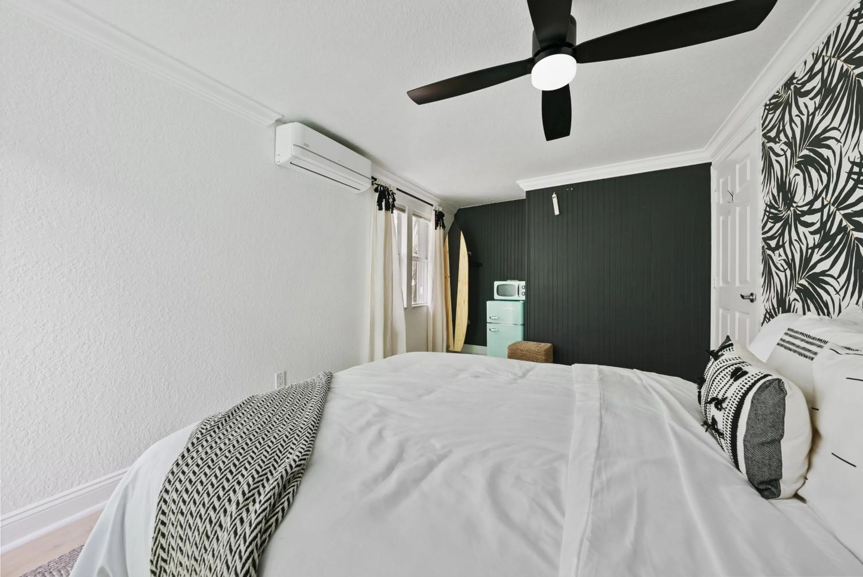 Property building in Las Olas Guest House