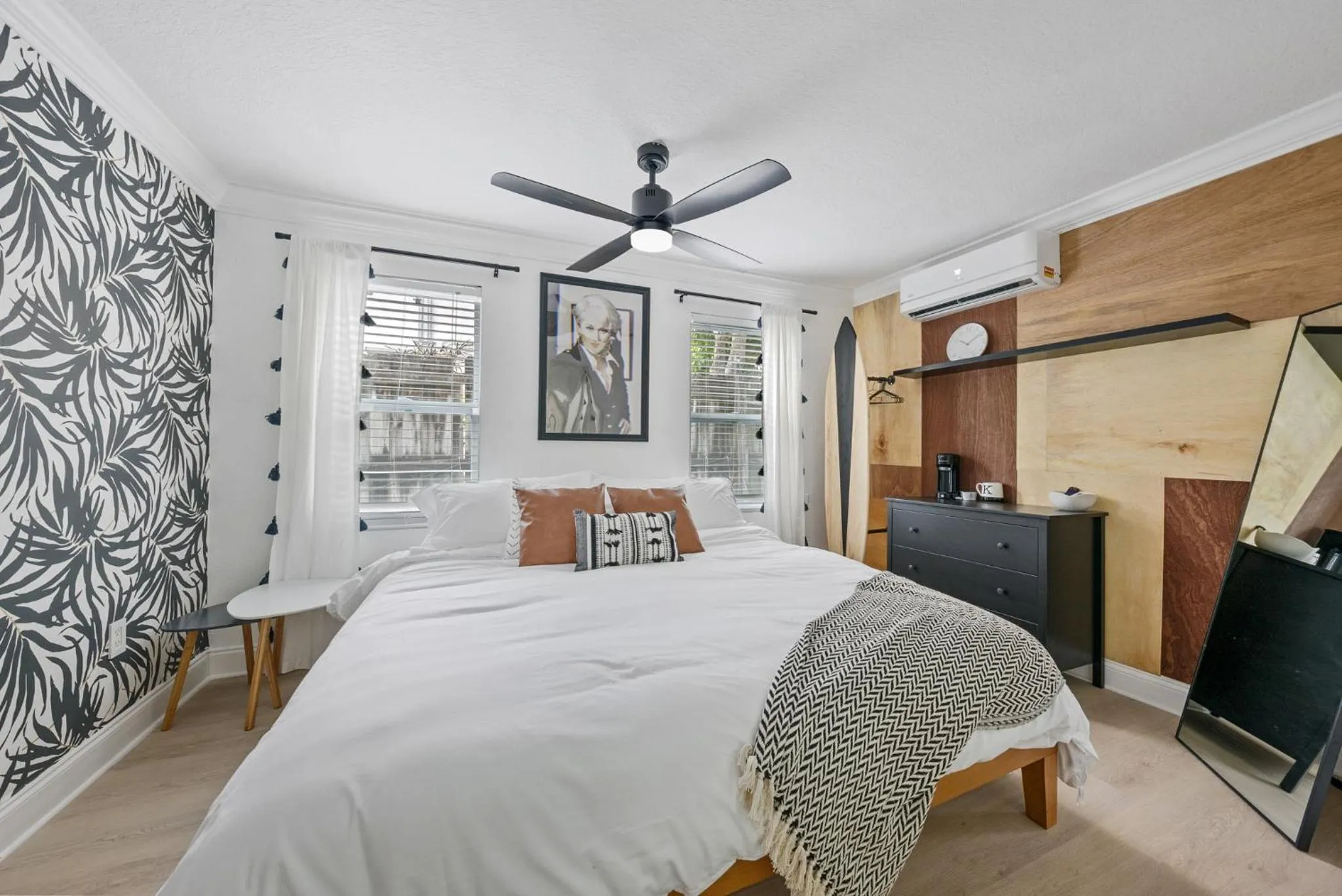 Las Olas Guest House