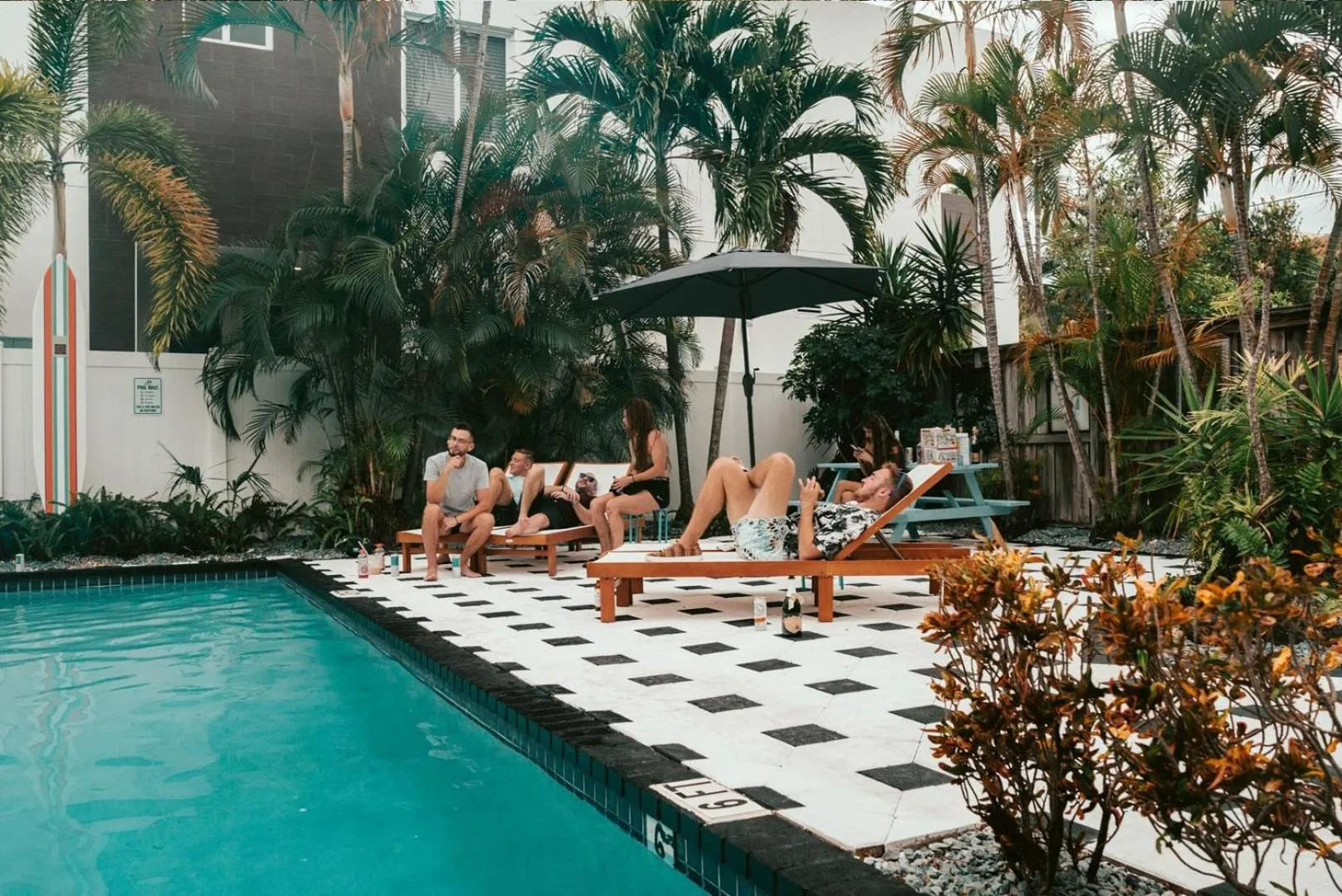 Las Olas Guest House