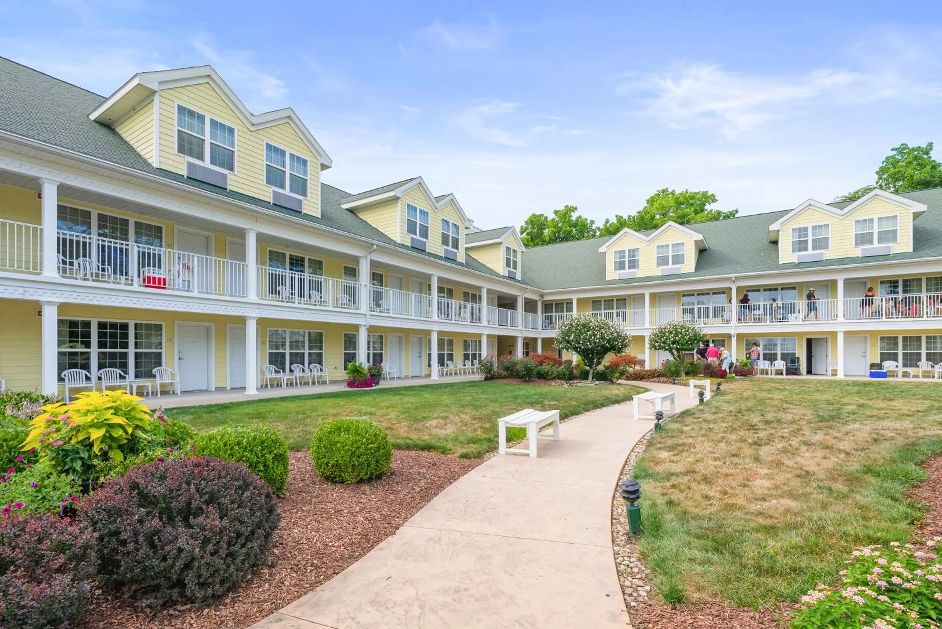 Property building in Kelleys Island Venture Resort