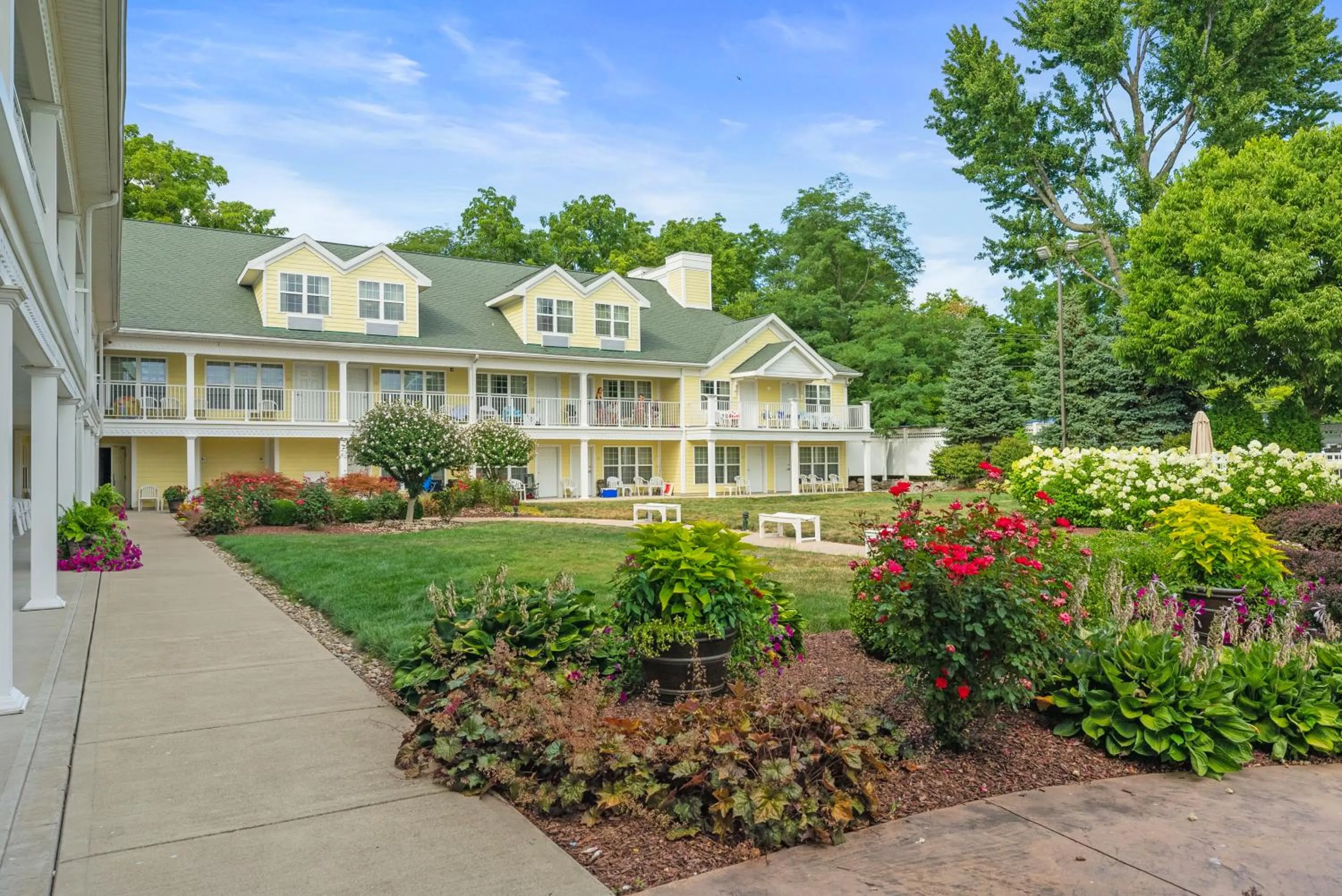Property building in Kelleys Island Venture Resort