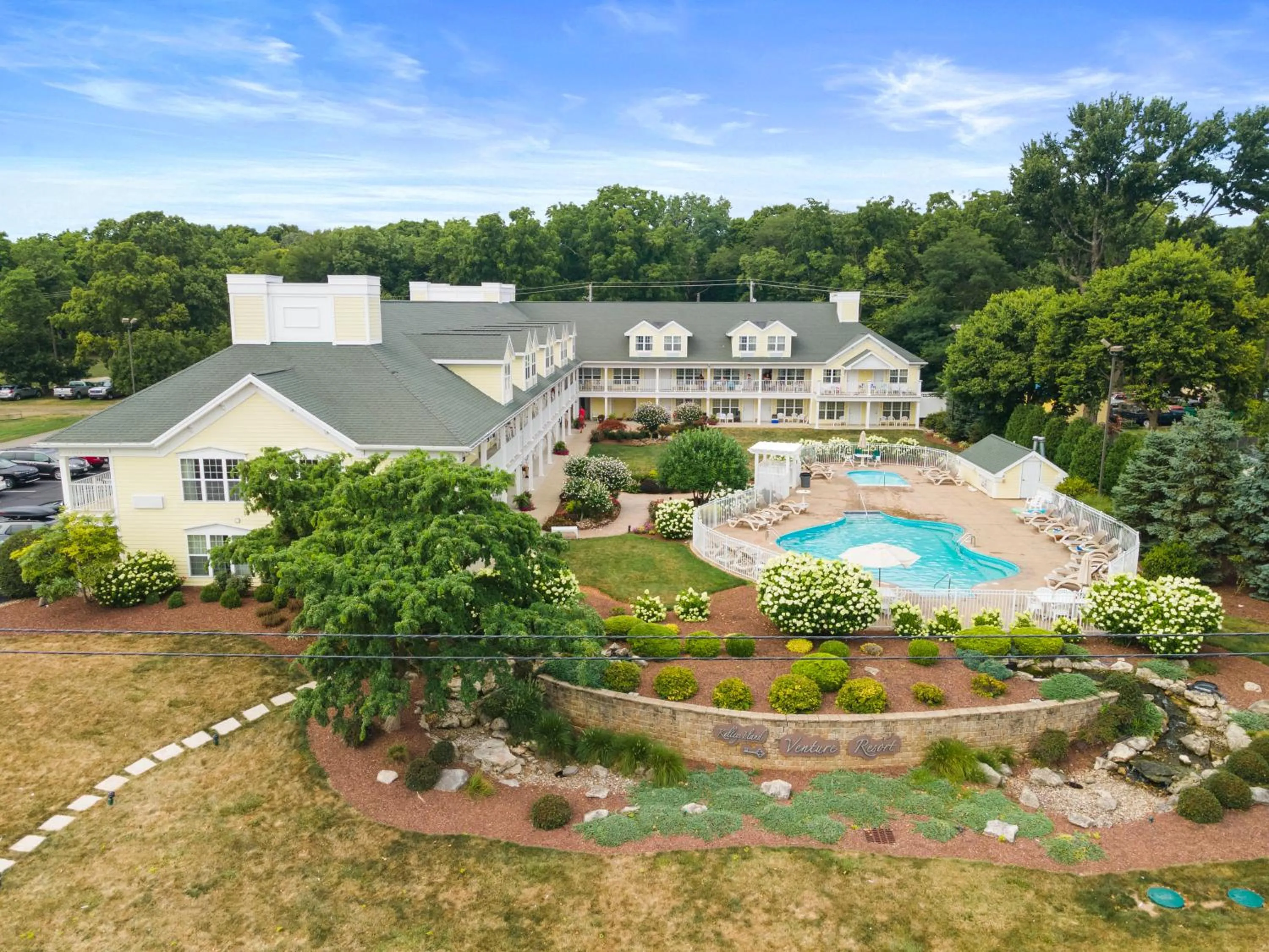 Bird's eye view in Kelleys Island Venture Resort