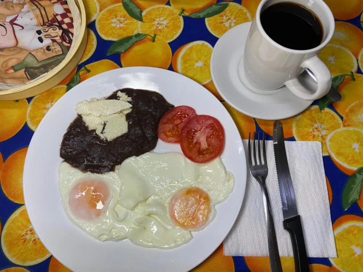 Food and drinks in Hotel Del Valle