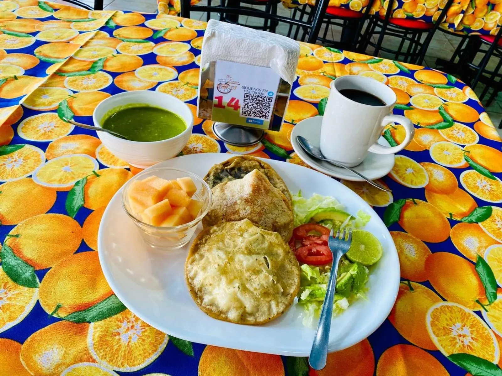 Restaurant/places to eat in Hotel Del Valle