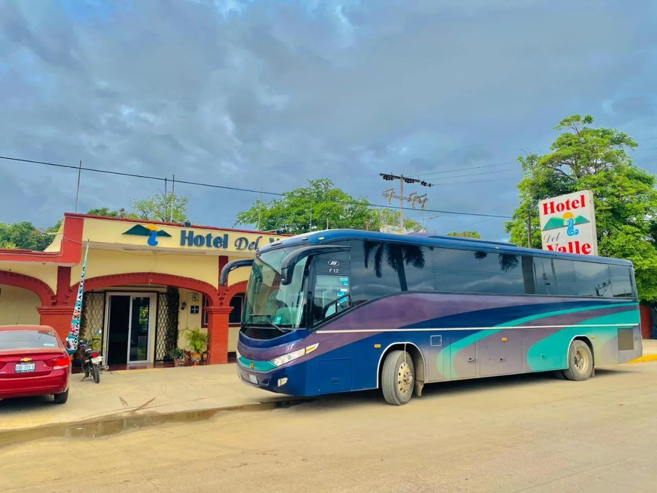 Property building in Hotel Del Valle