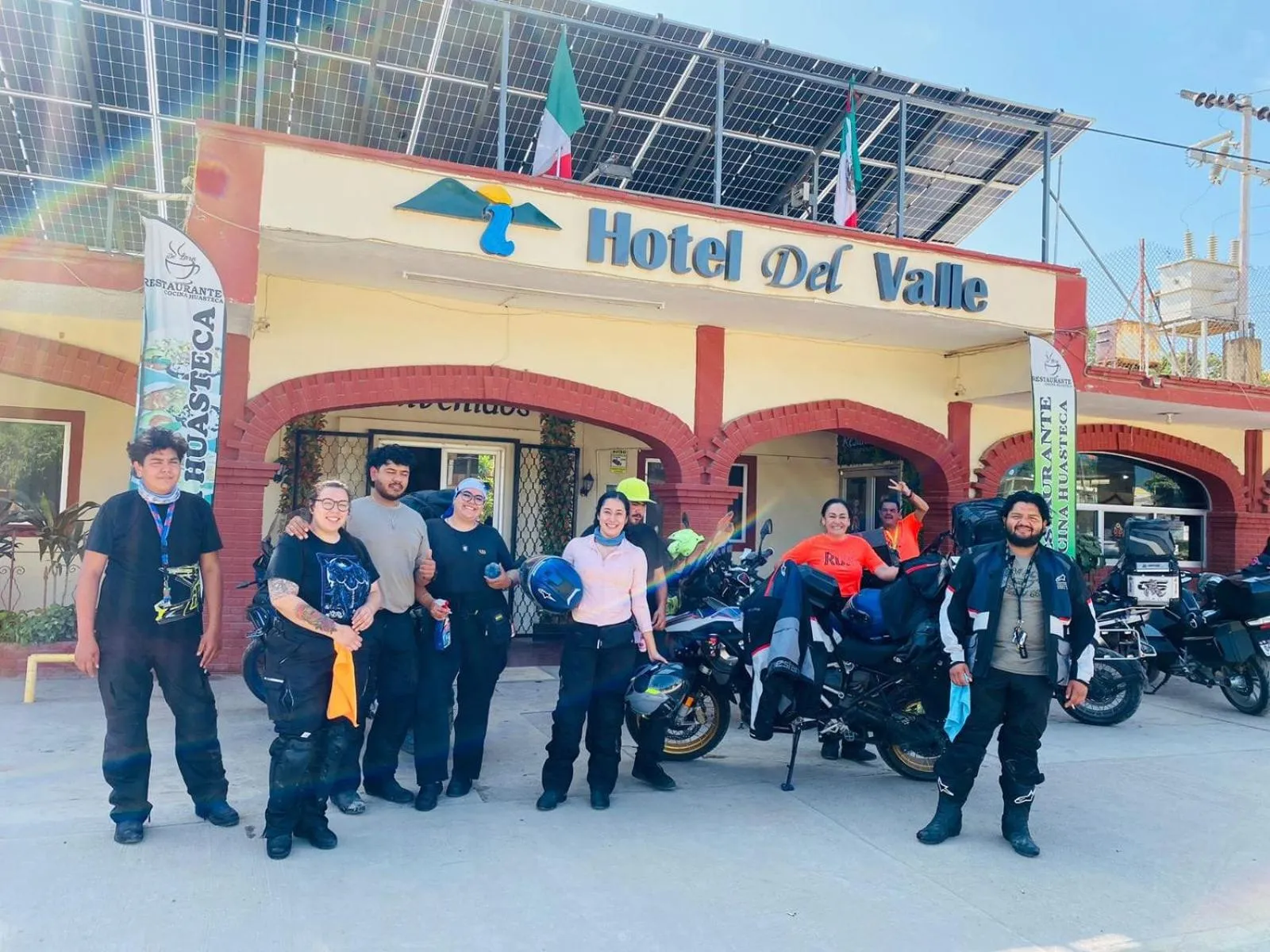 Property building in Hotel Del Valle