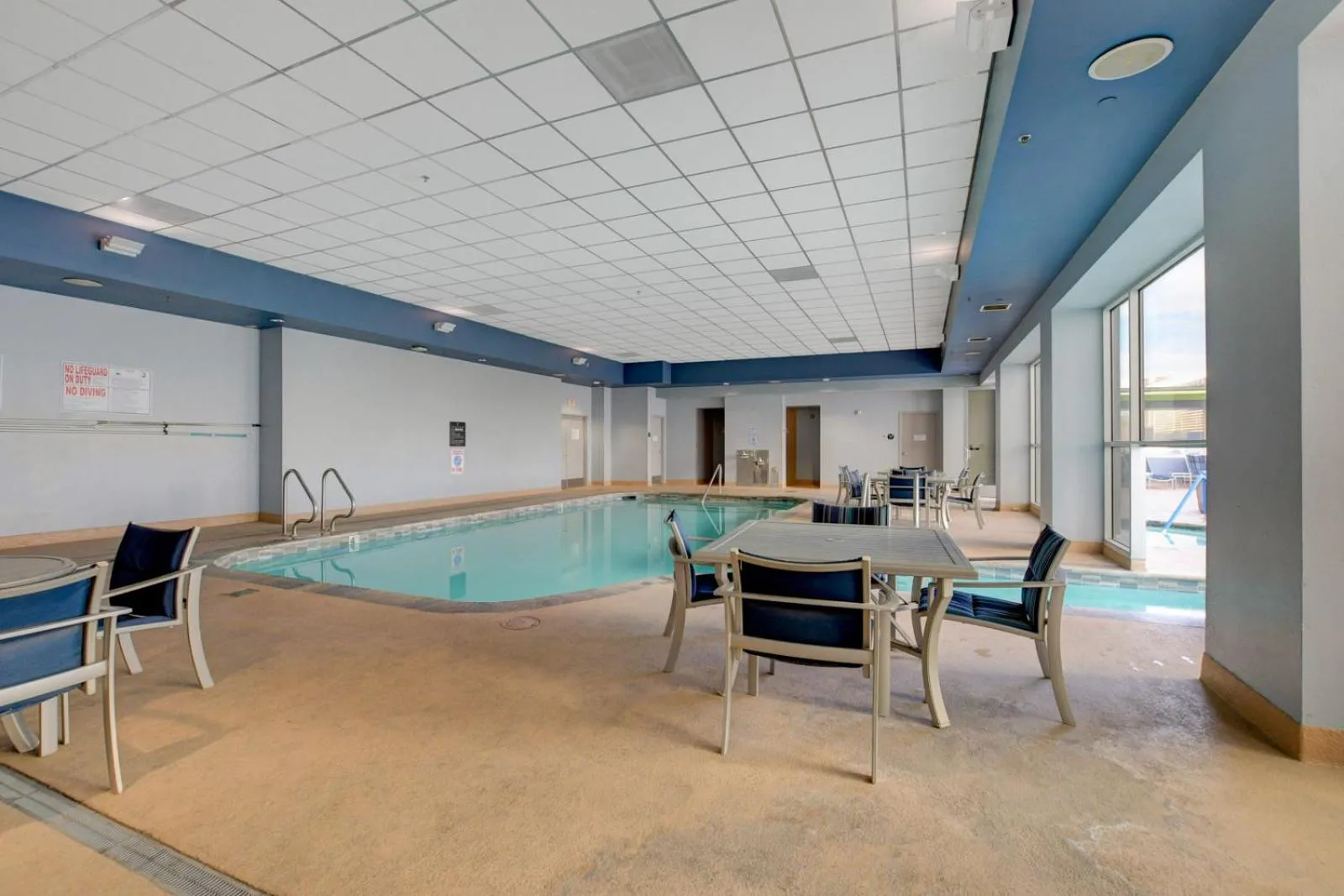 Pool view in Royal Oasis Suite at Platinum Hotel-Strip Views