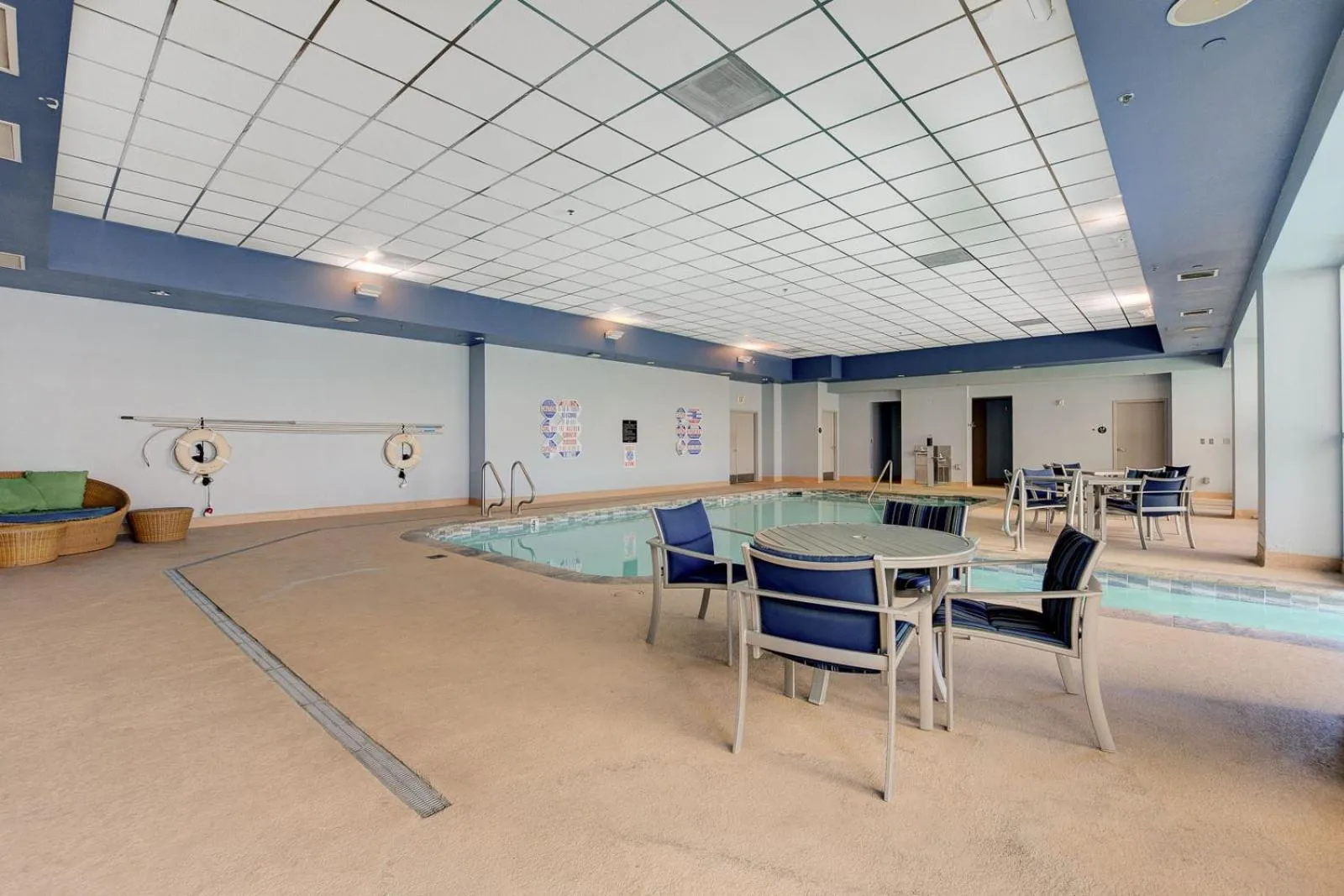 Pool view in Royal Oasis Suite at Platinum Hotel-Strip Views