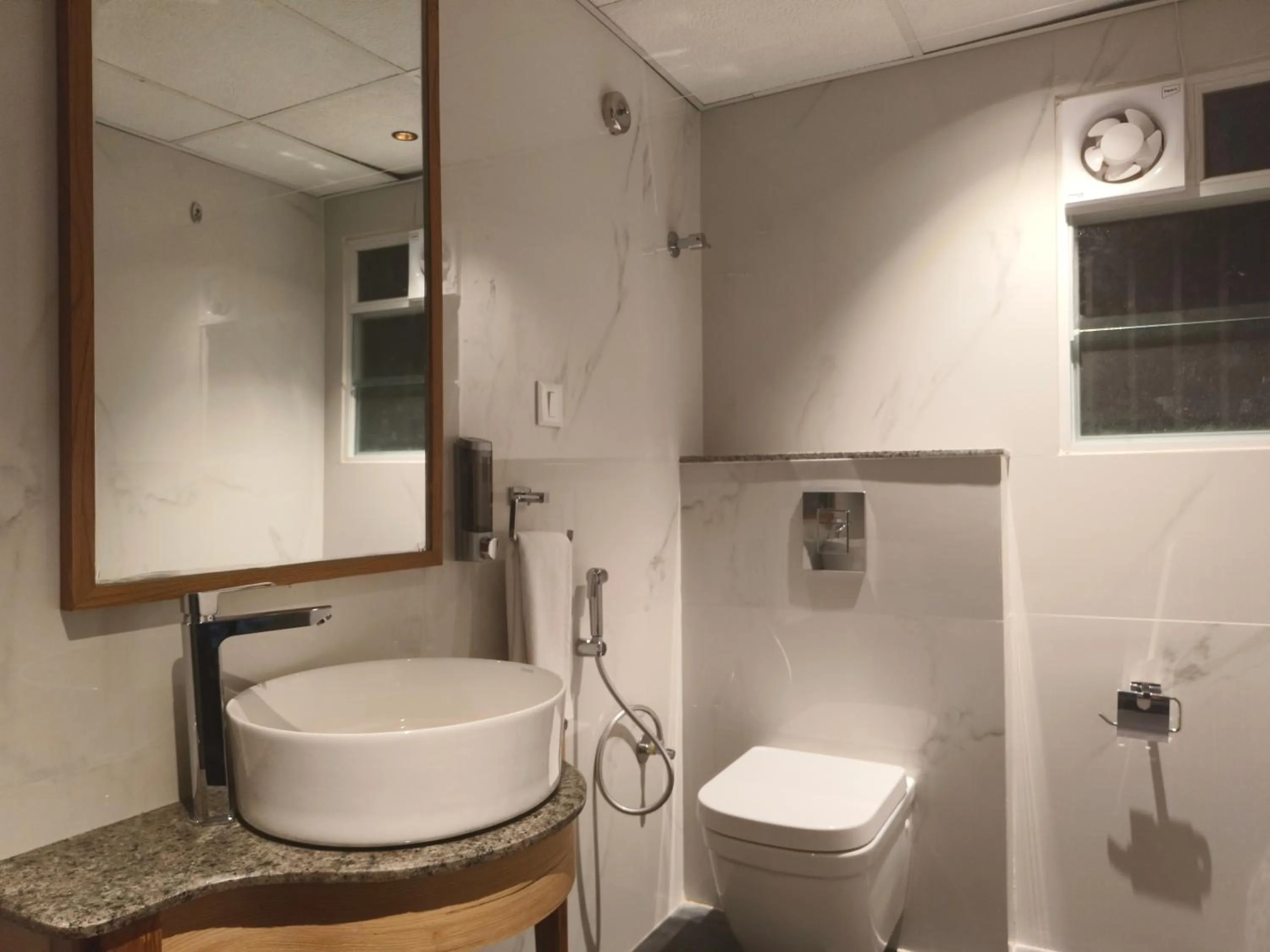 Bathroom in Hotel Le Opera