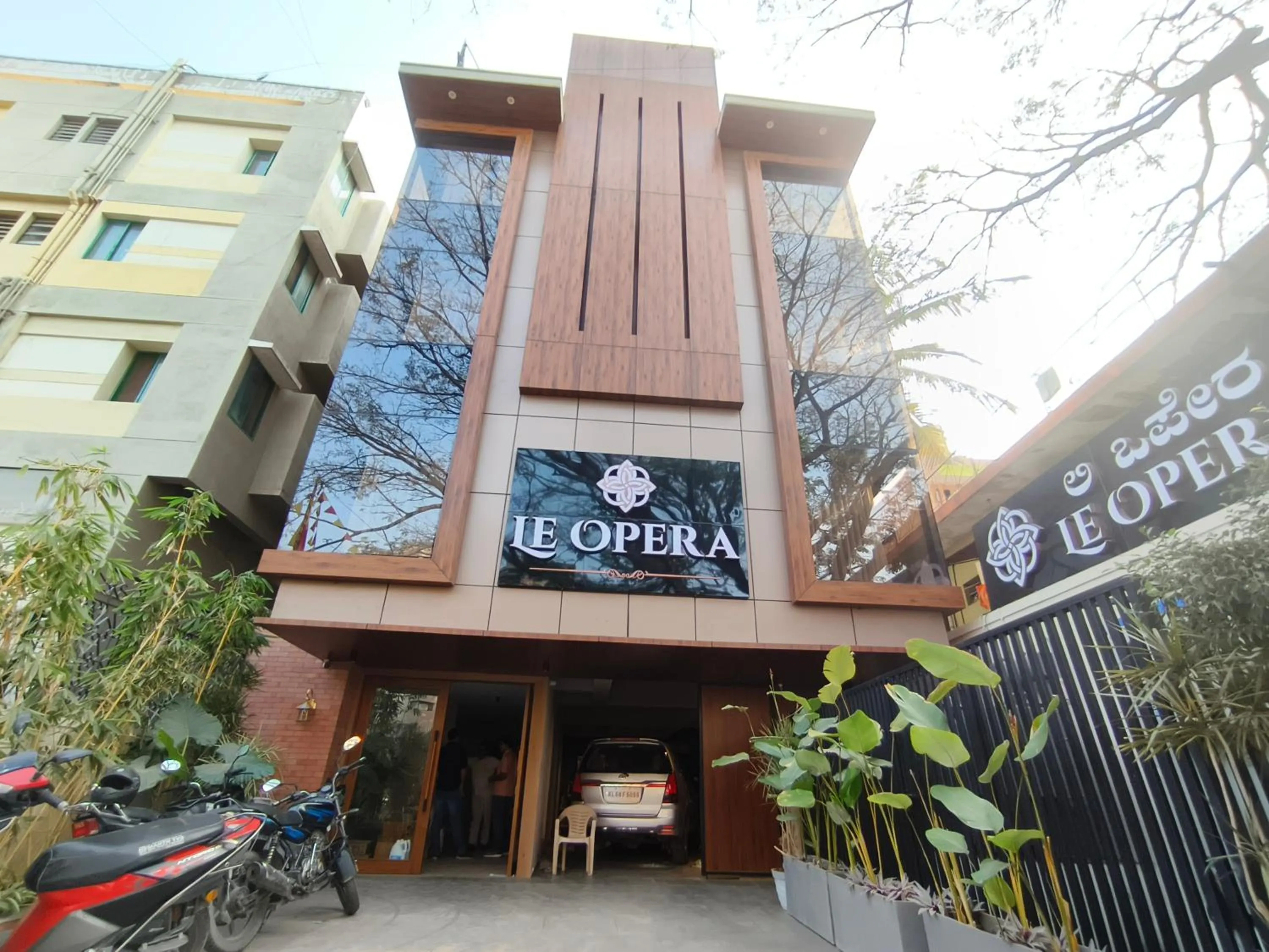 Property building in Hotel Le Opera