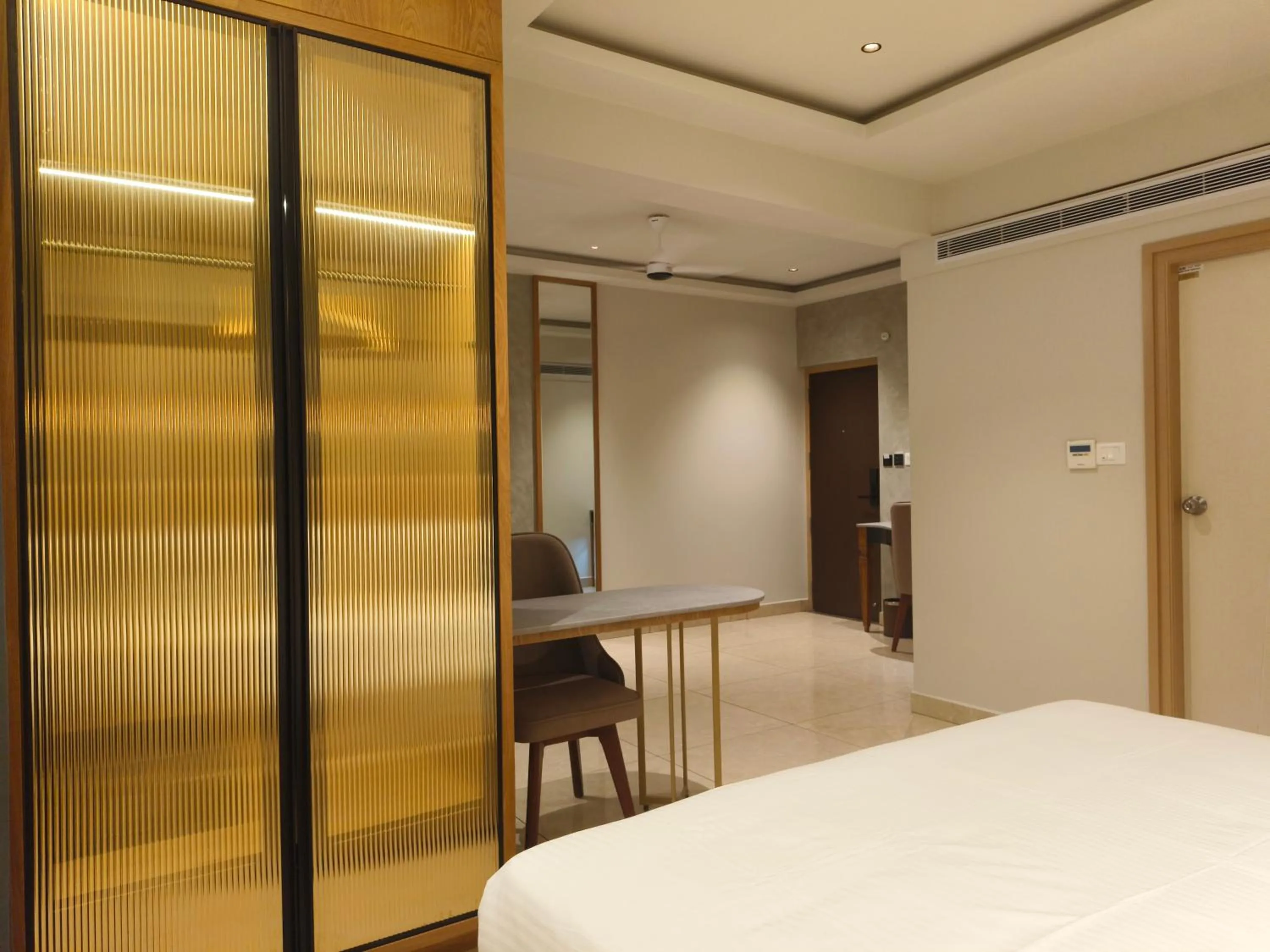 Bed in Hotel Le Opera