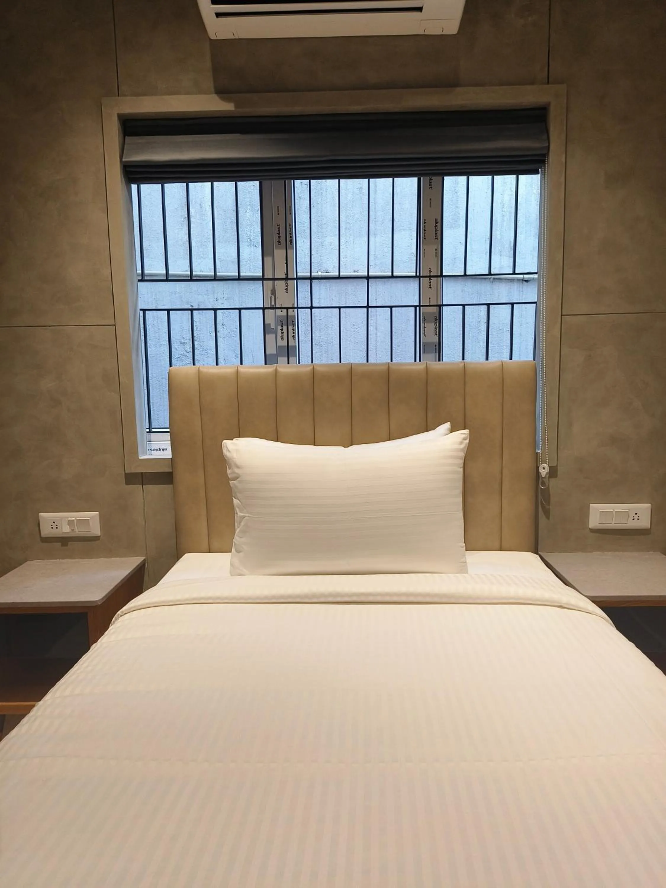 Bed in Hotel Le Opera