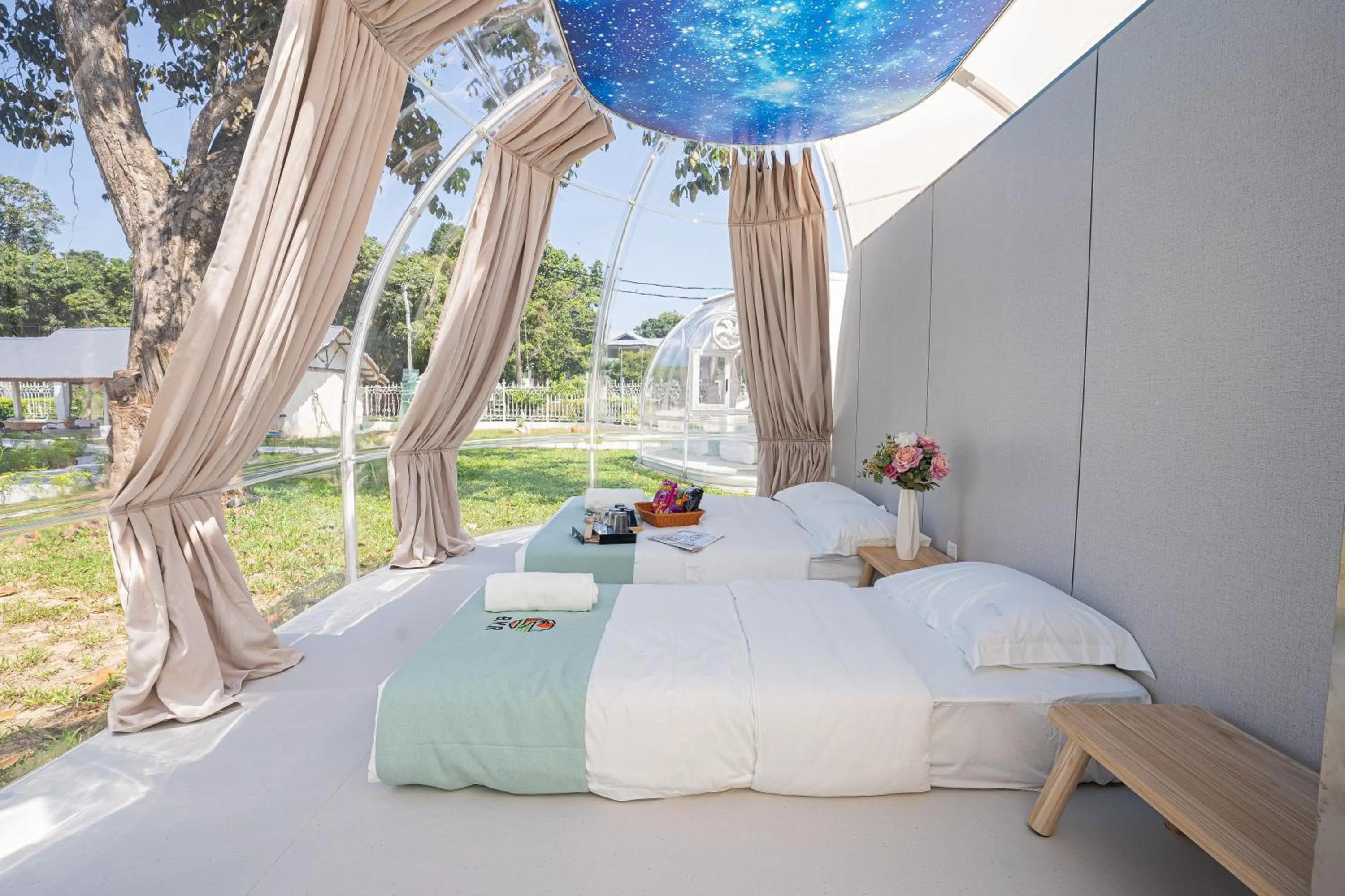 Bed in BIDONG VIEW RESORT