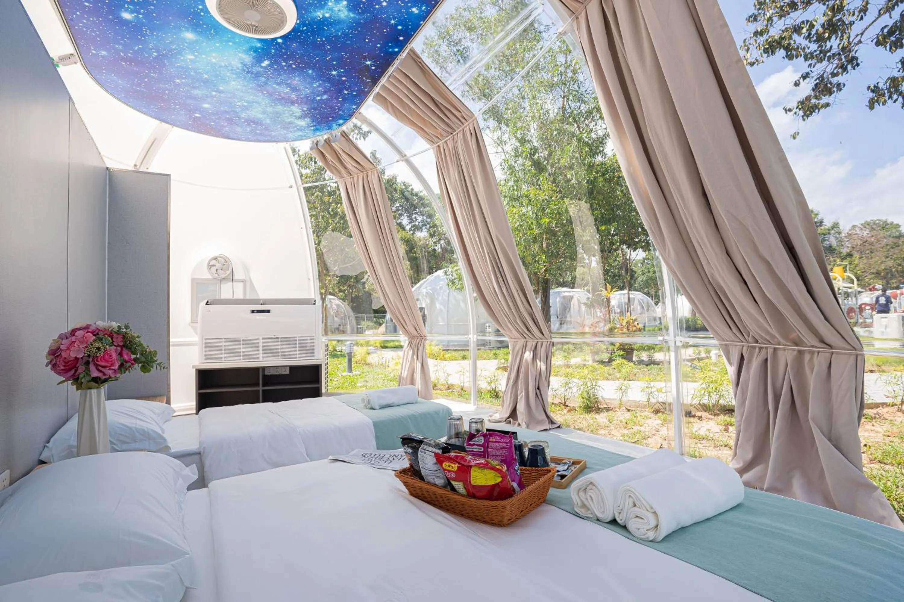 Bed in BIDONG VIEW RESORT