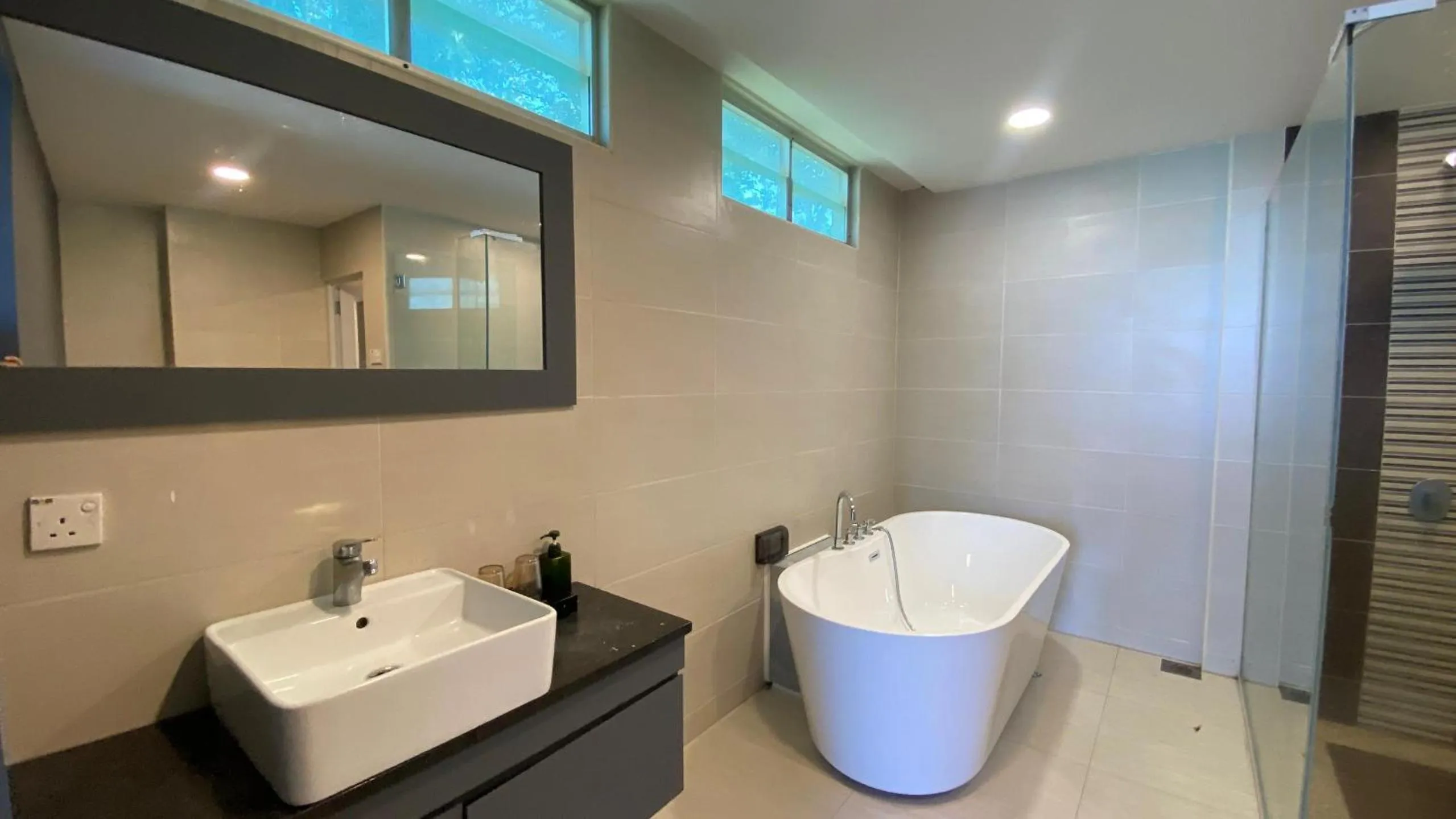 Bath in BIDONG VIEW RESORT