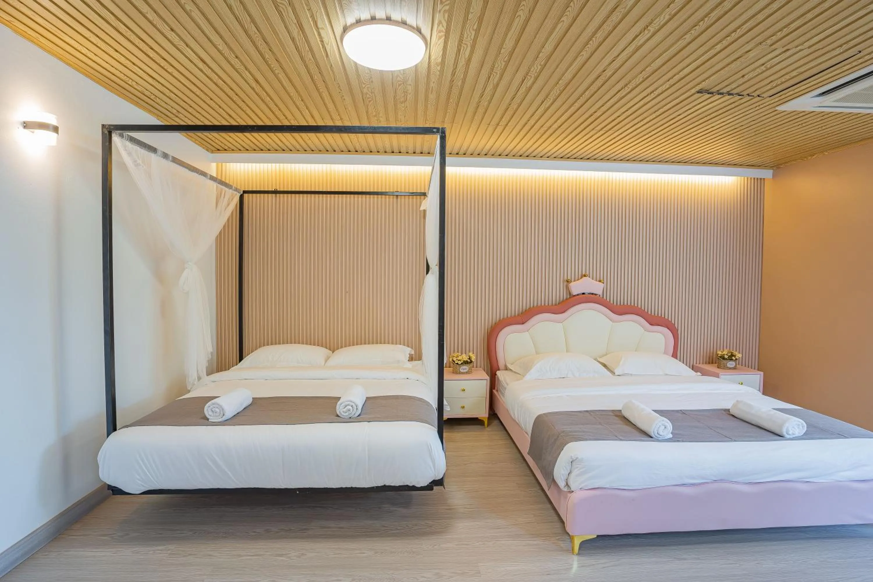 Bedroom, Bed in BIDONG VIEW RESORT