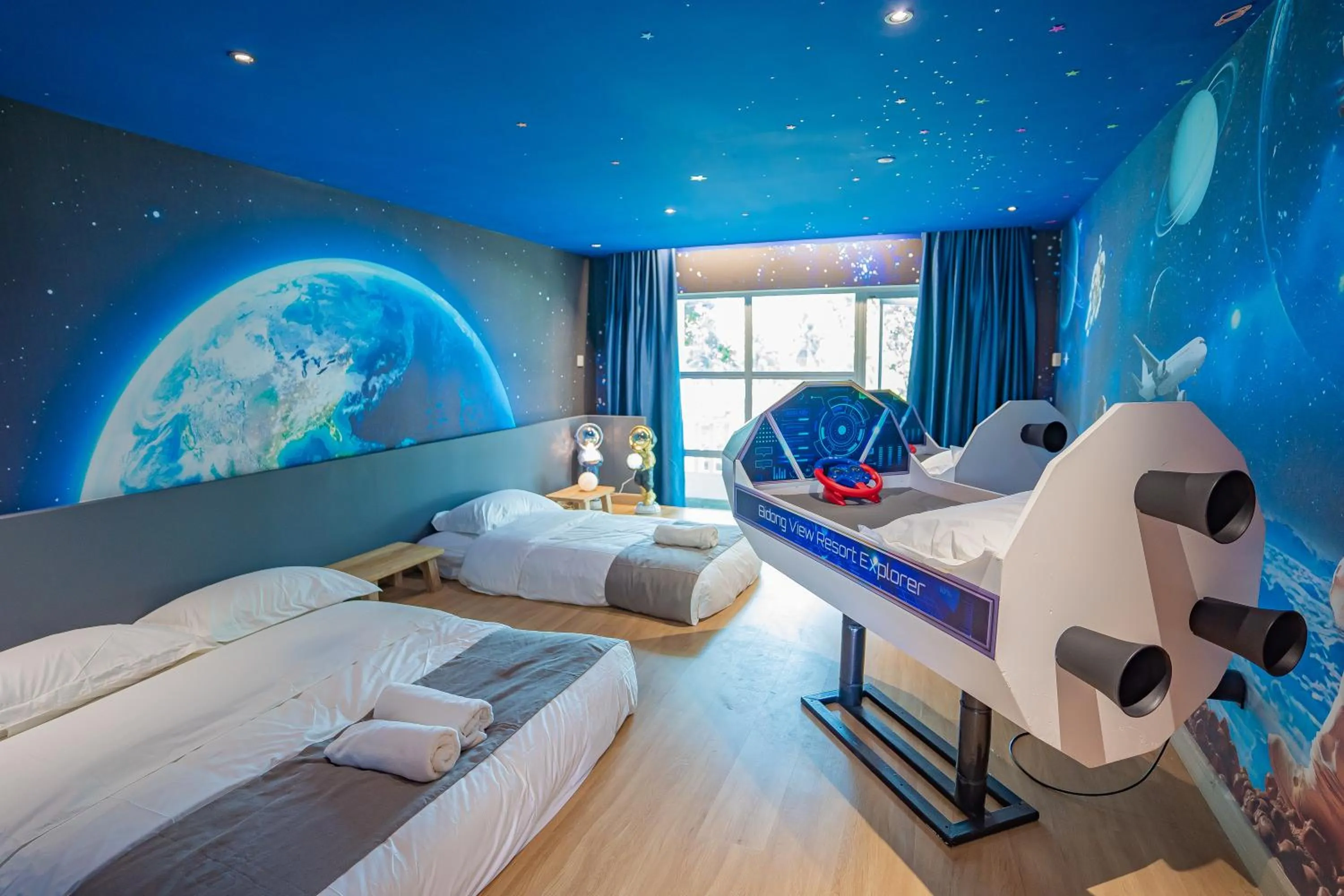 Bed in BIDONG VIEW RESORT