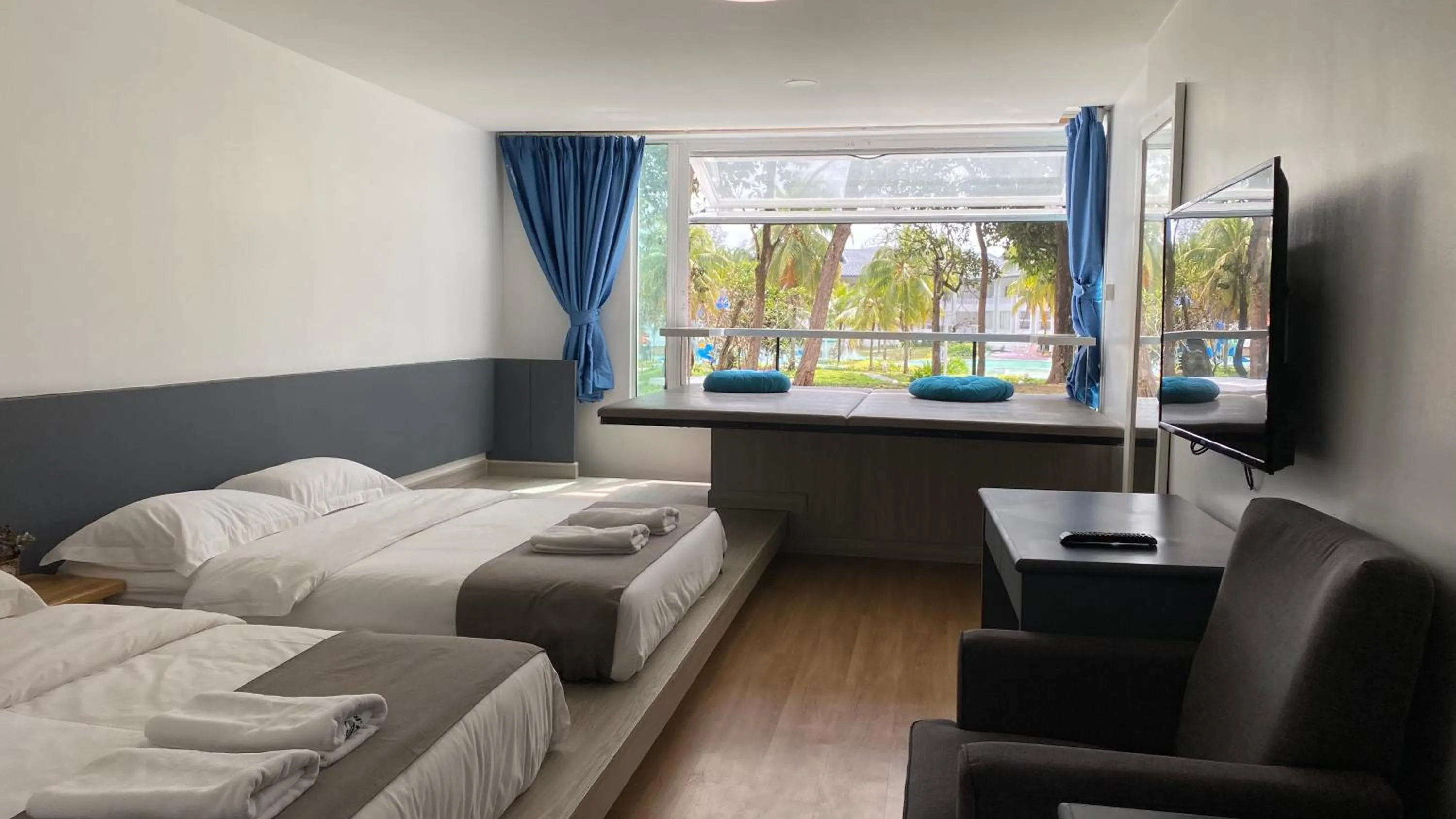 Bed in BIDONG VIEW RESORT