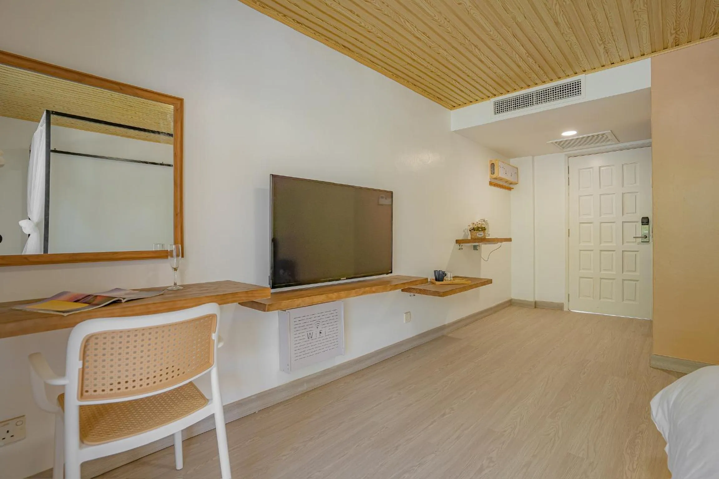 TV and multimedia in BIDONG VIEW RESORT