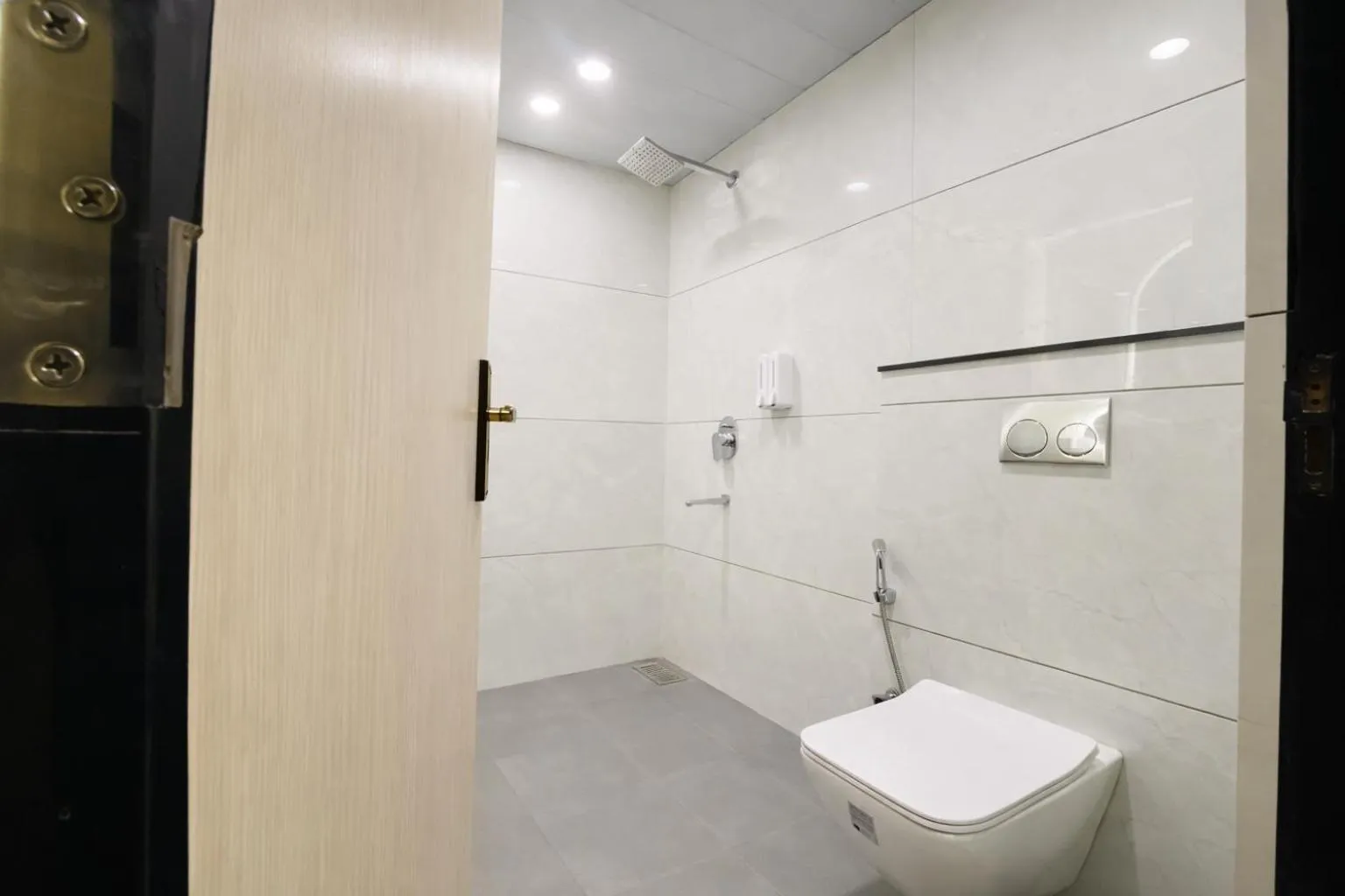 Bathroom in Hotel Holiday Grand