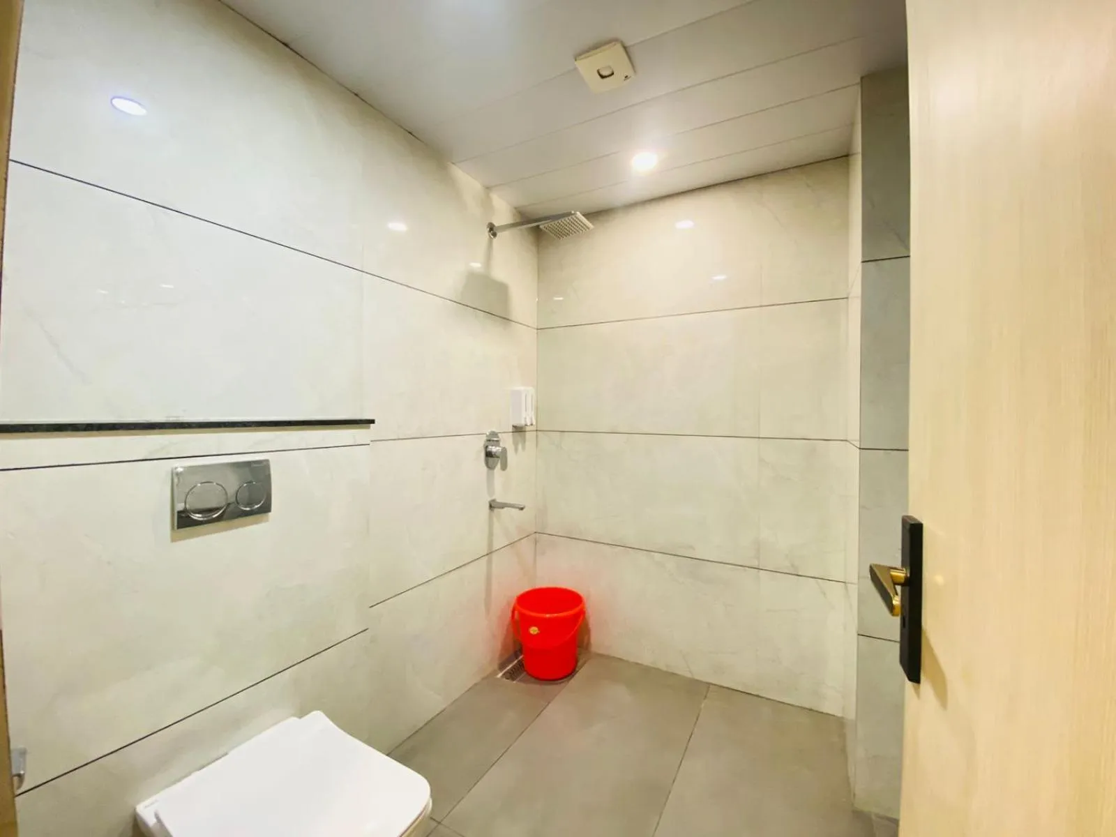 Bathroom in Hotel Holiday Grand