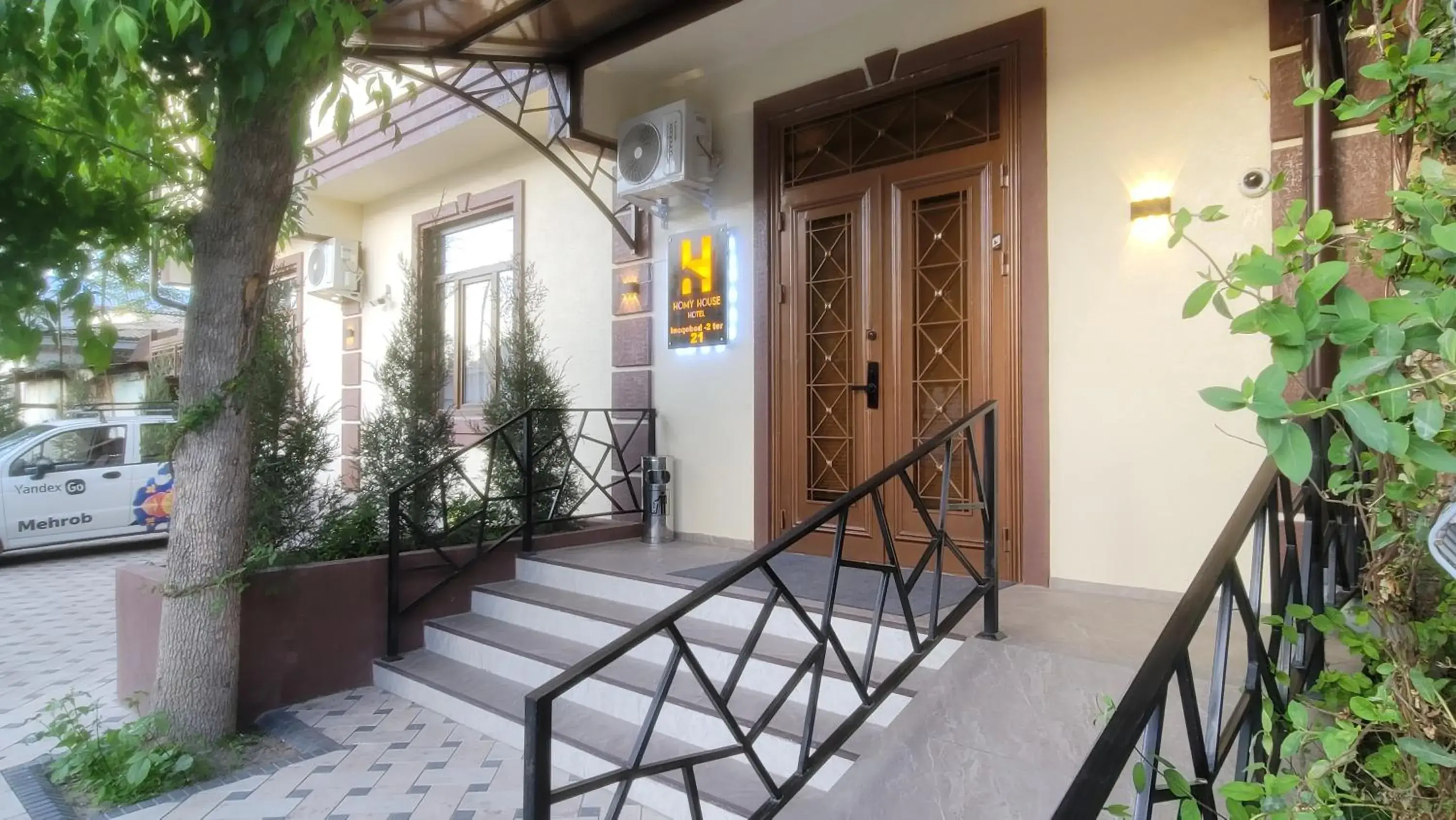 Property building in Homy House Hotel Property building in Homy House Hotel