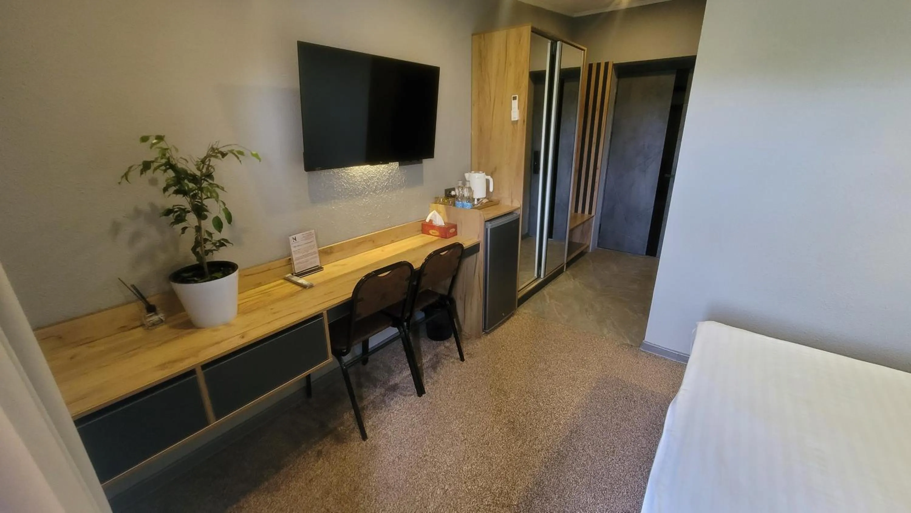 TV and multimedia, Bed in Homy House Hotel