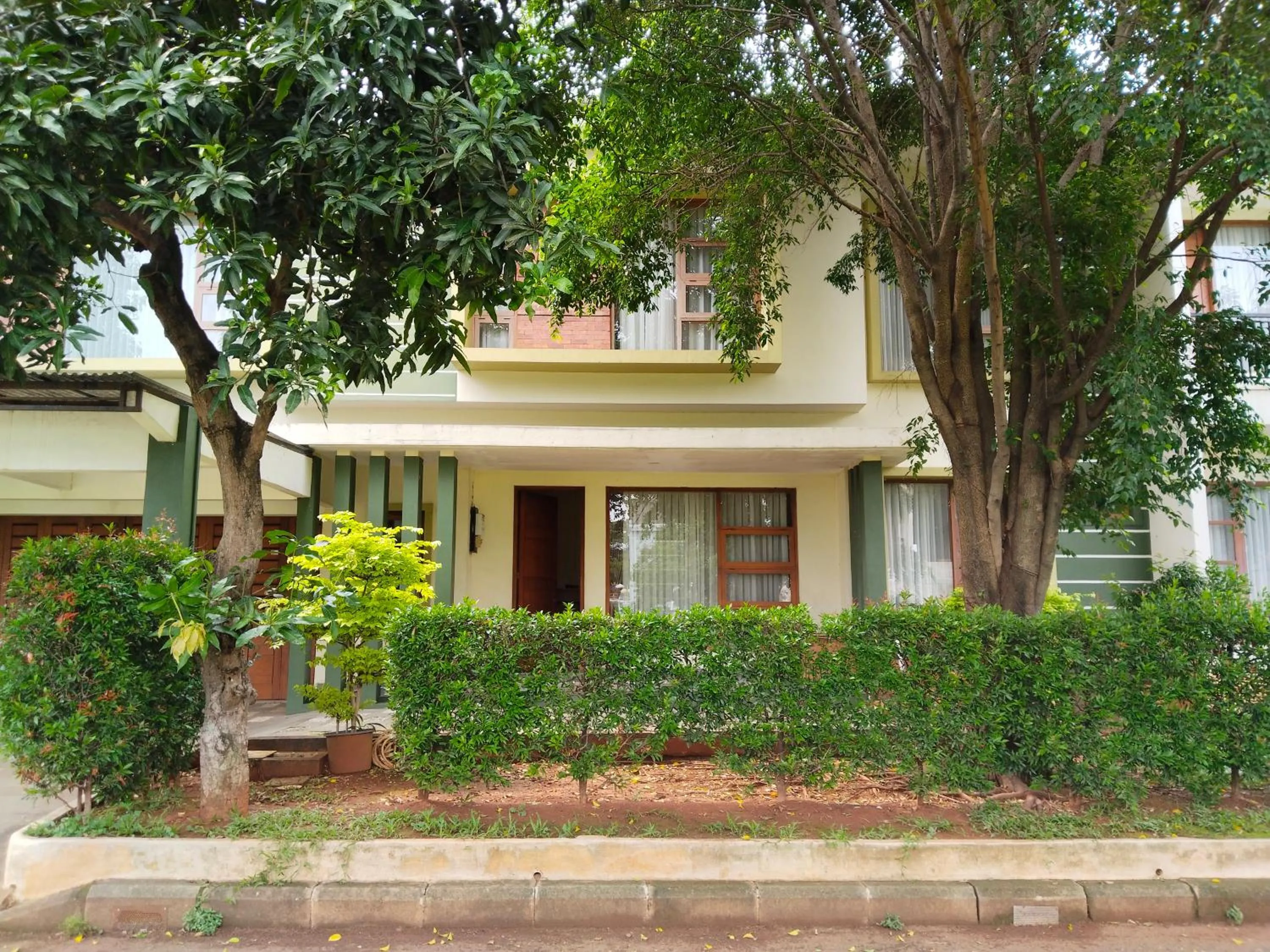 Twin Guest House Grand Wisata