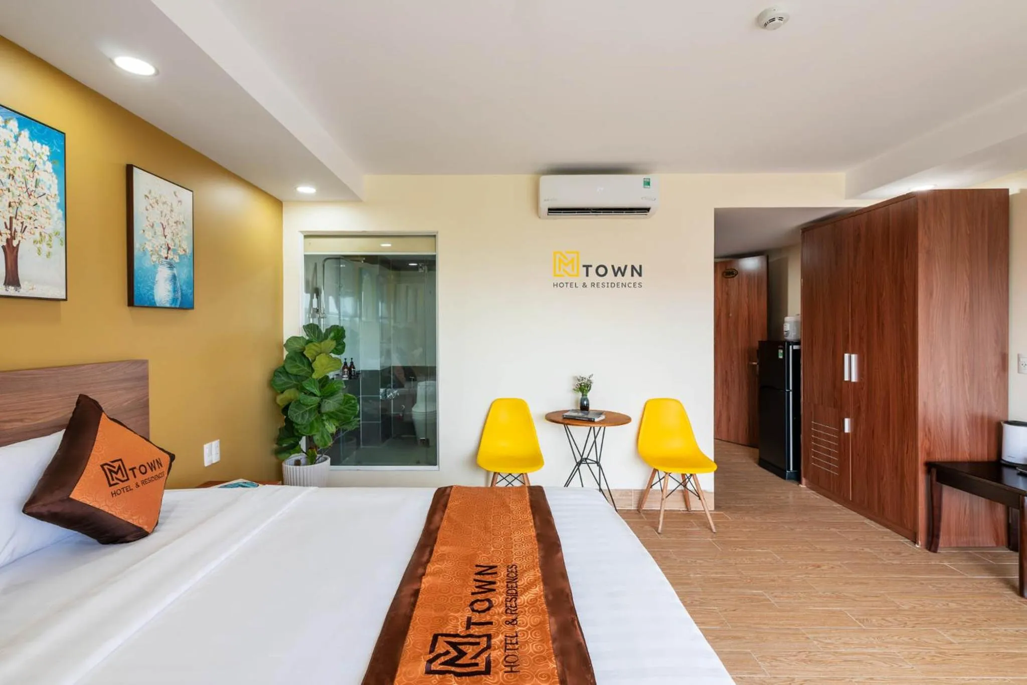 Bed in Luxy Park Hotel & Apartments - MTown