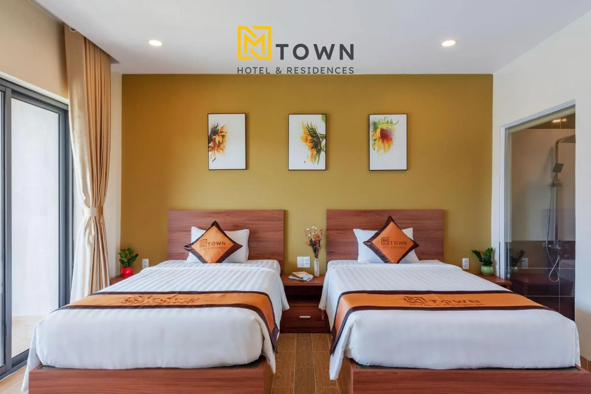 Bed in Luxy Park Hotel & Apartments - MTown