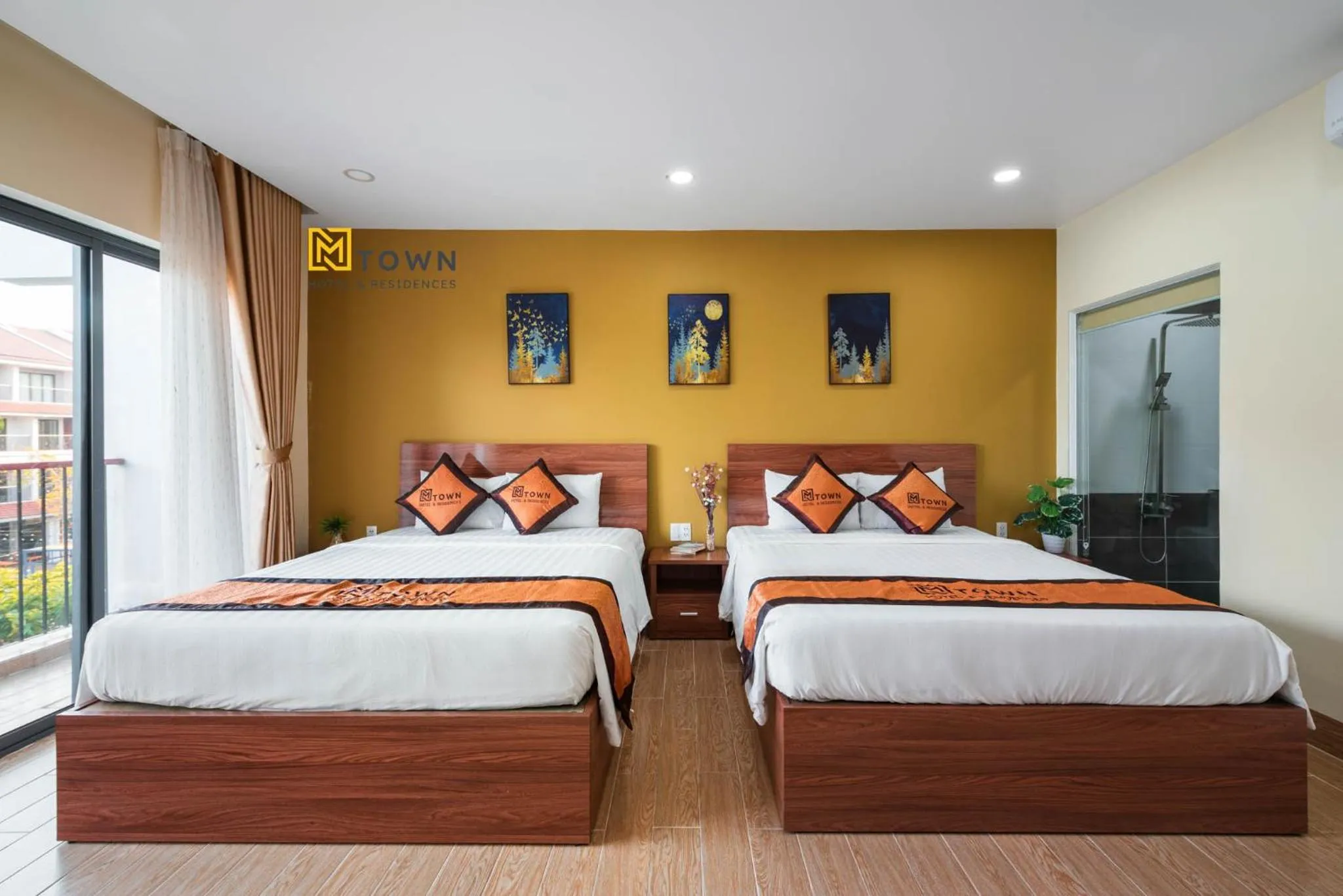 Bed in Luxy Park Hotel & Apartments - MTown