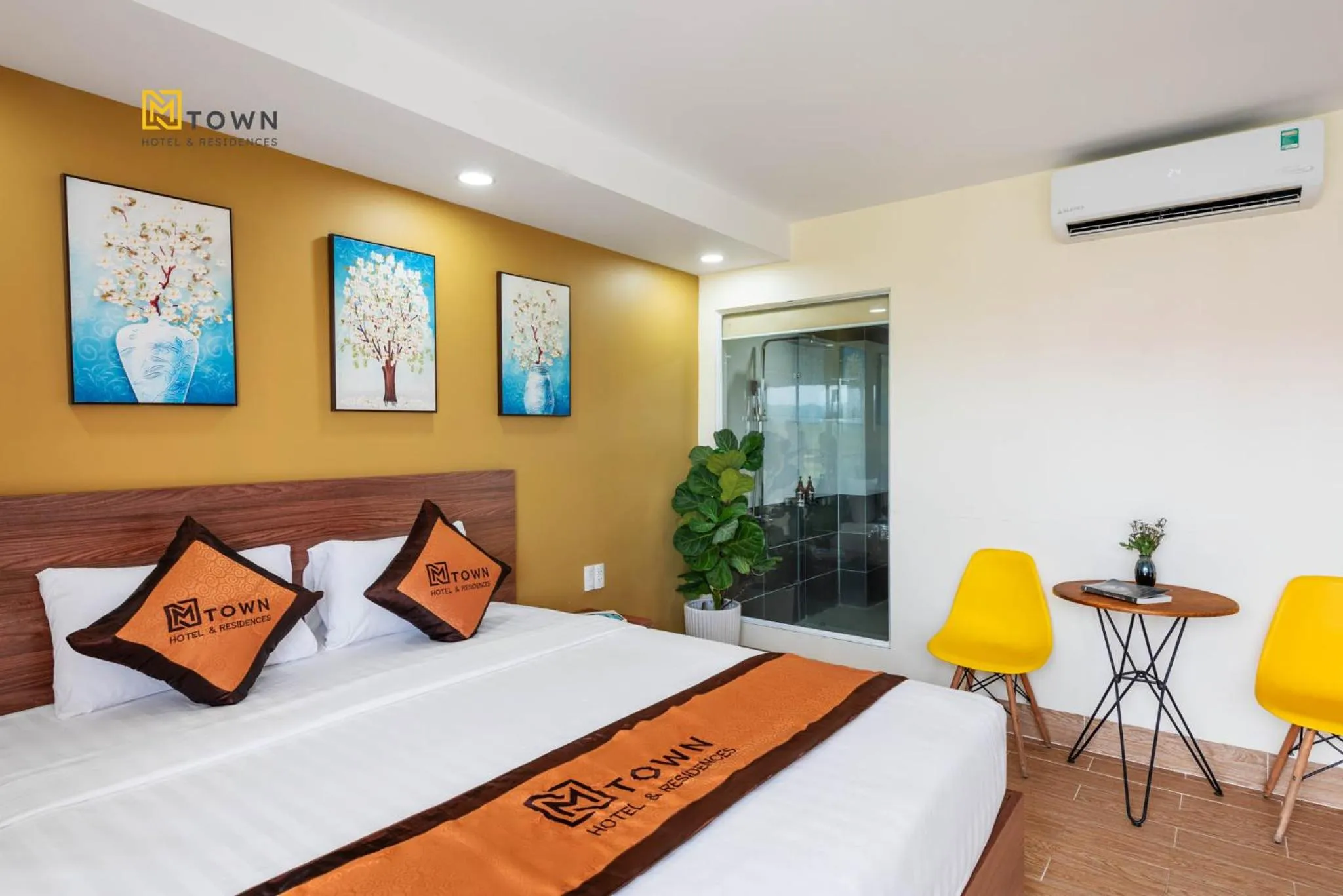Bed in Luxy Park Hotel & Apartments - MTown