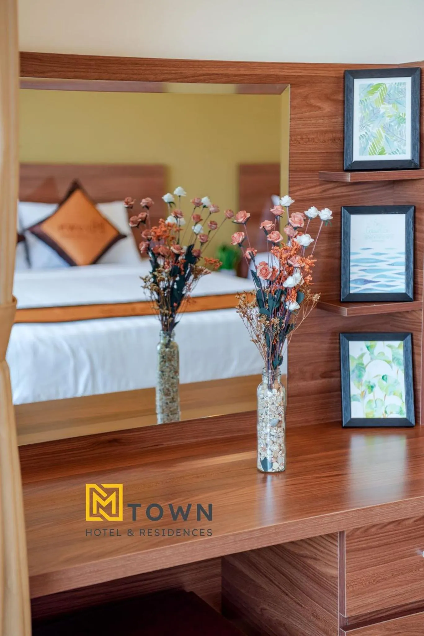 Text overlay in Luxy Park Hotel & Apartments - MTown