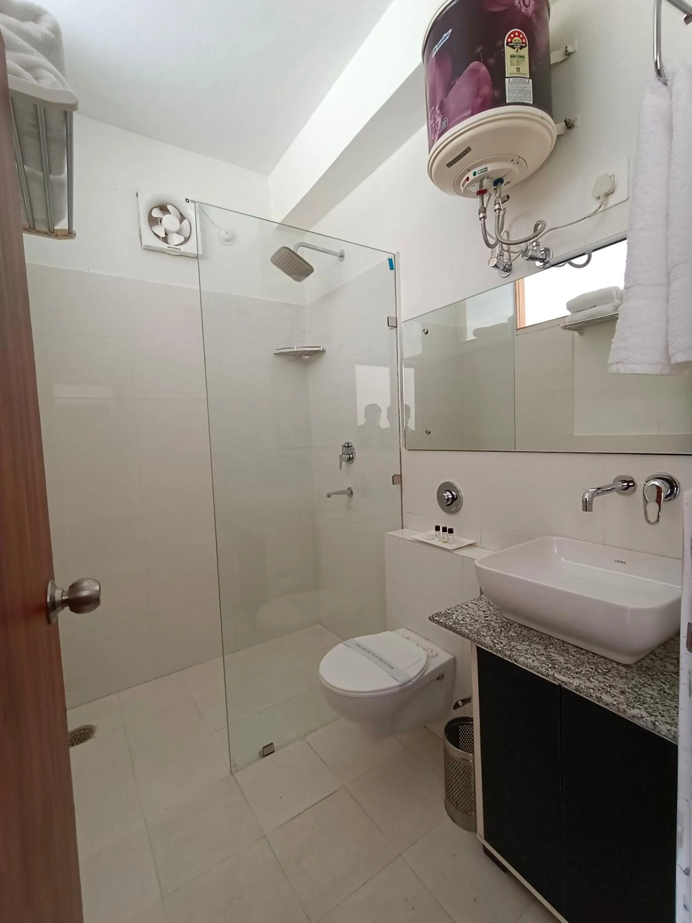 Bathroom in Gezellig Inn - Hotel Oasis