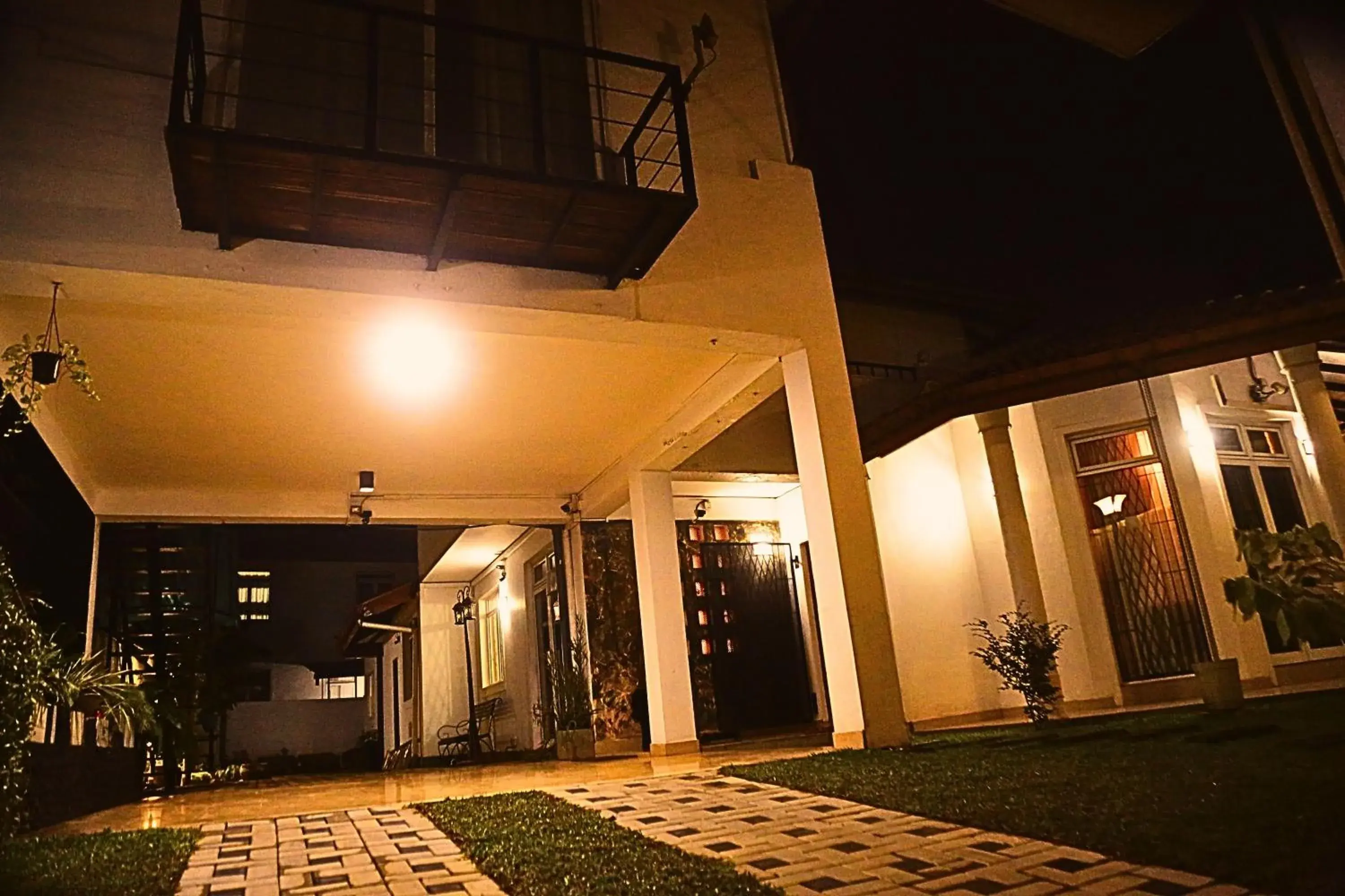 Property building in Ared Villa Property building in Ared Villa