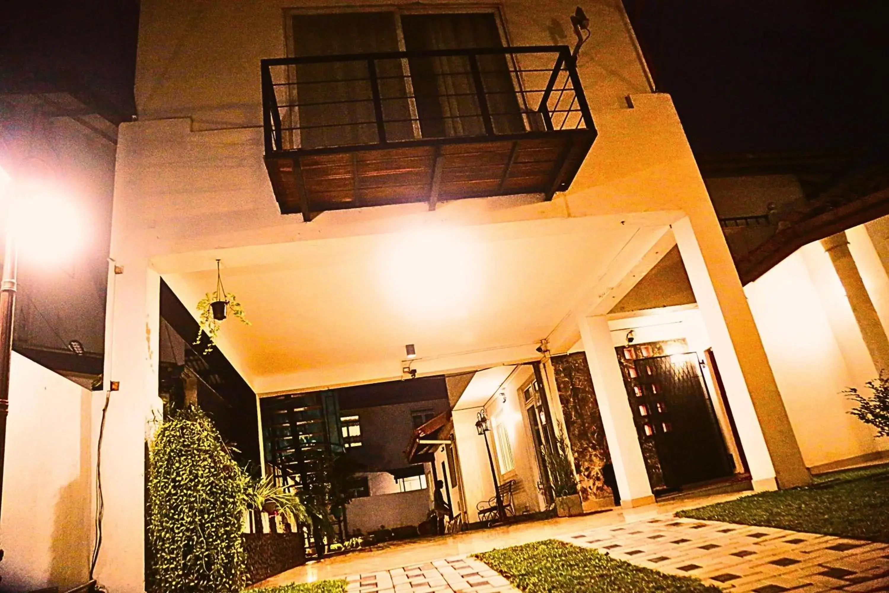 Property building in Ared Villa Property building in Ared Villa