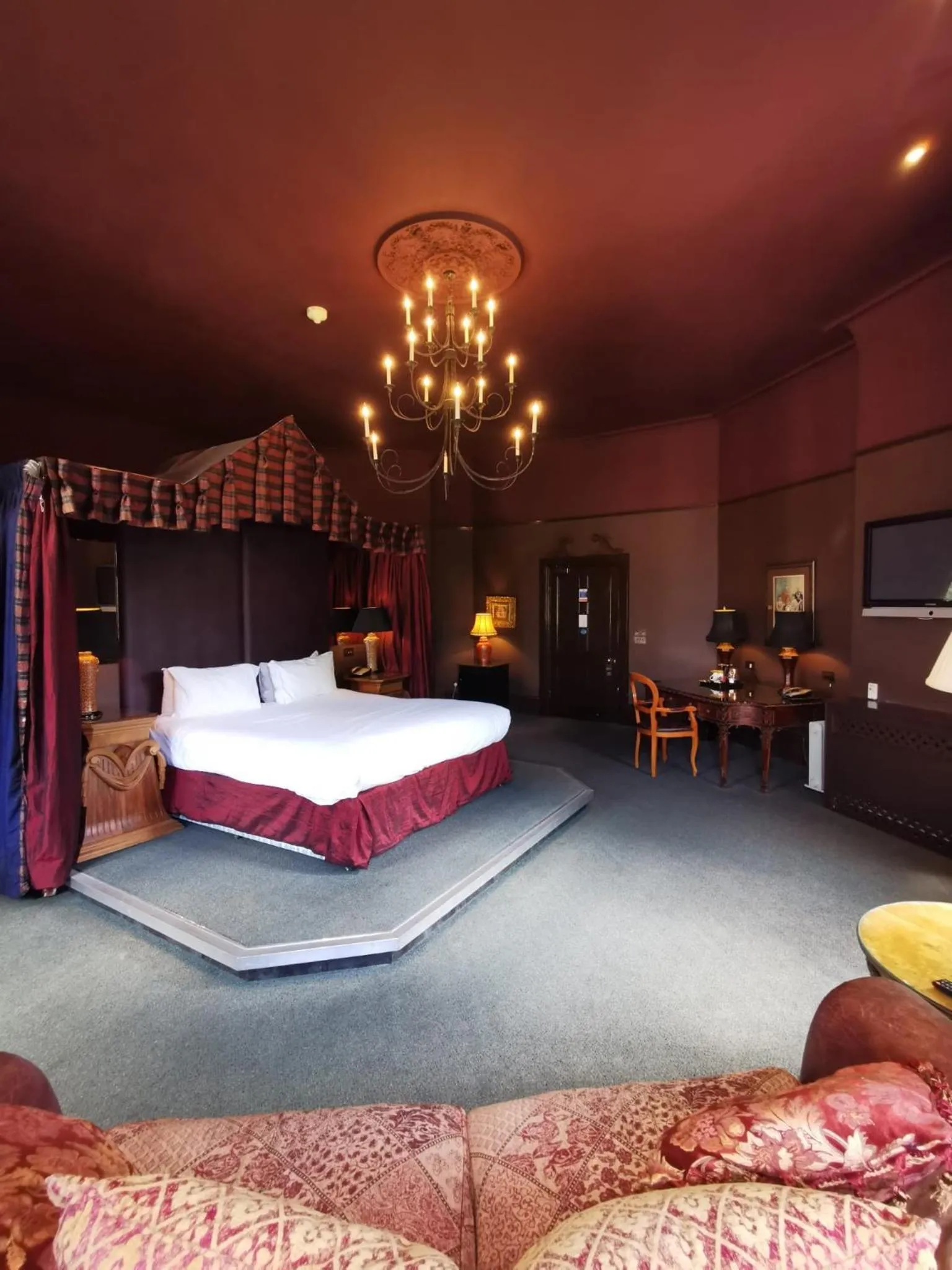 Bedroom, Bed in Ruthin Castle Hotel and Spa