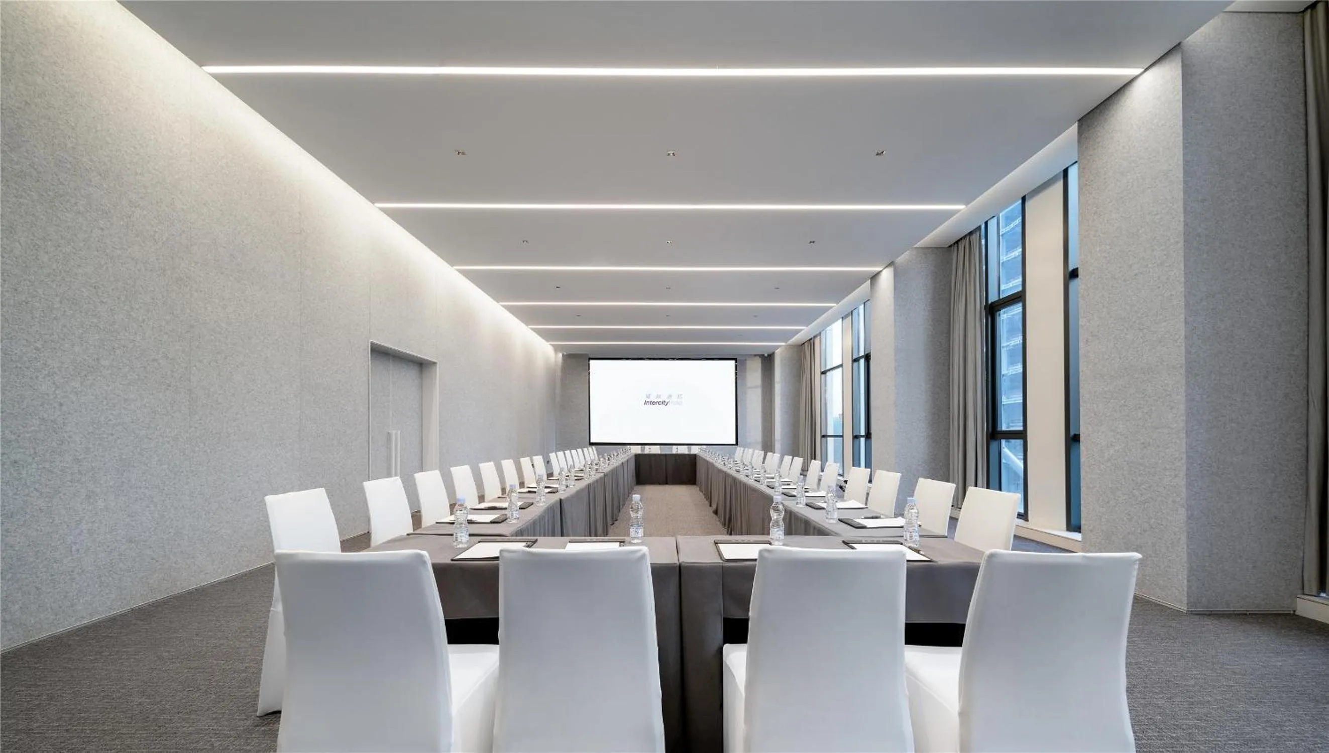 Meeting/conference room in Intercity Wuhan CADE Optics Valley