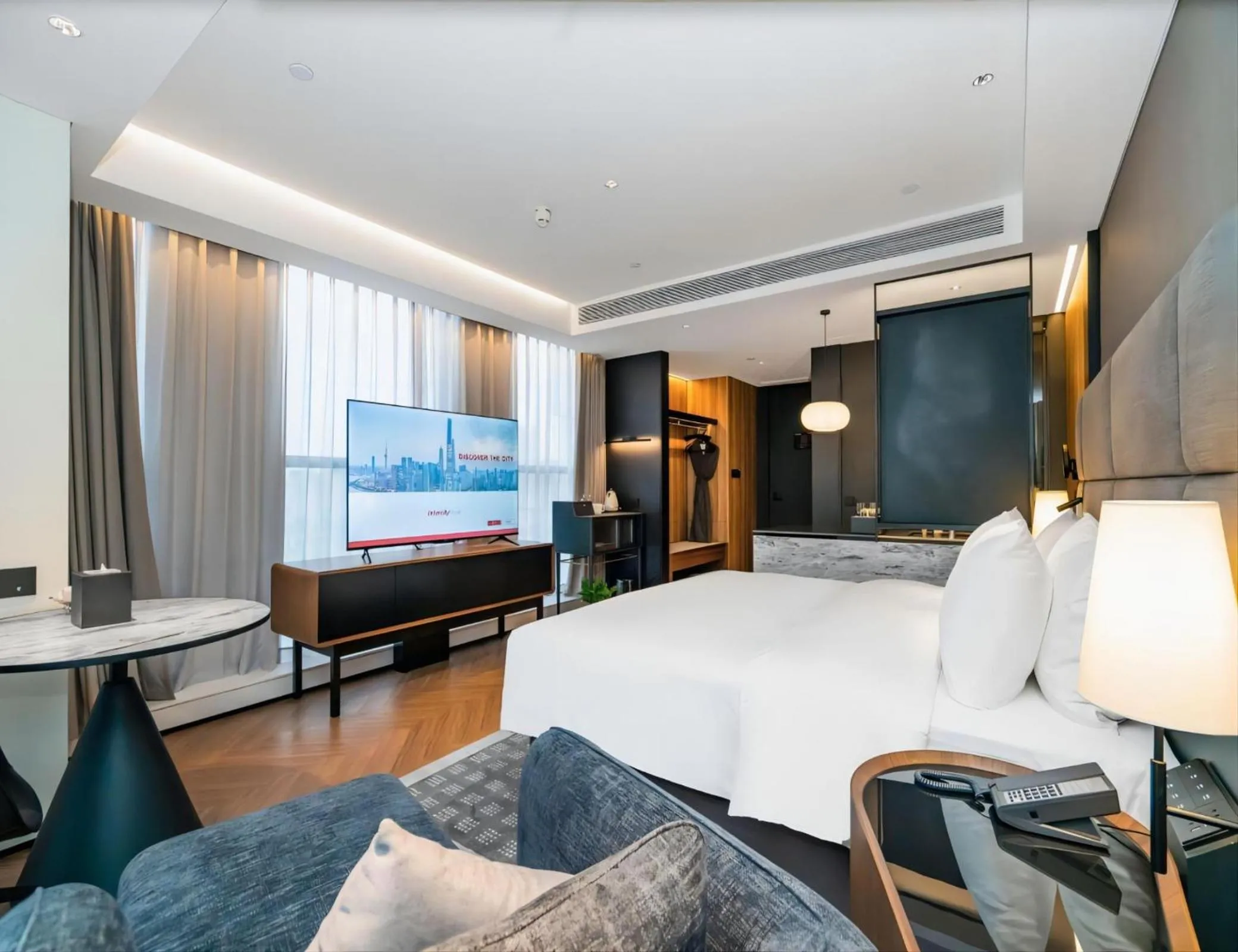 Photo of the whole room in Intercity Wuhan CADE Optics Valley
