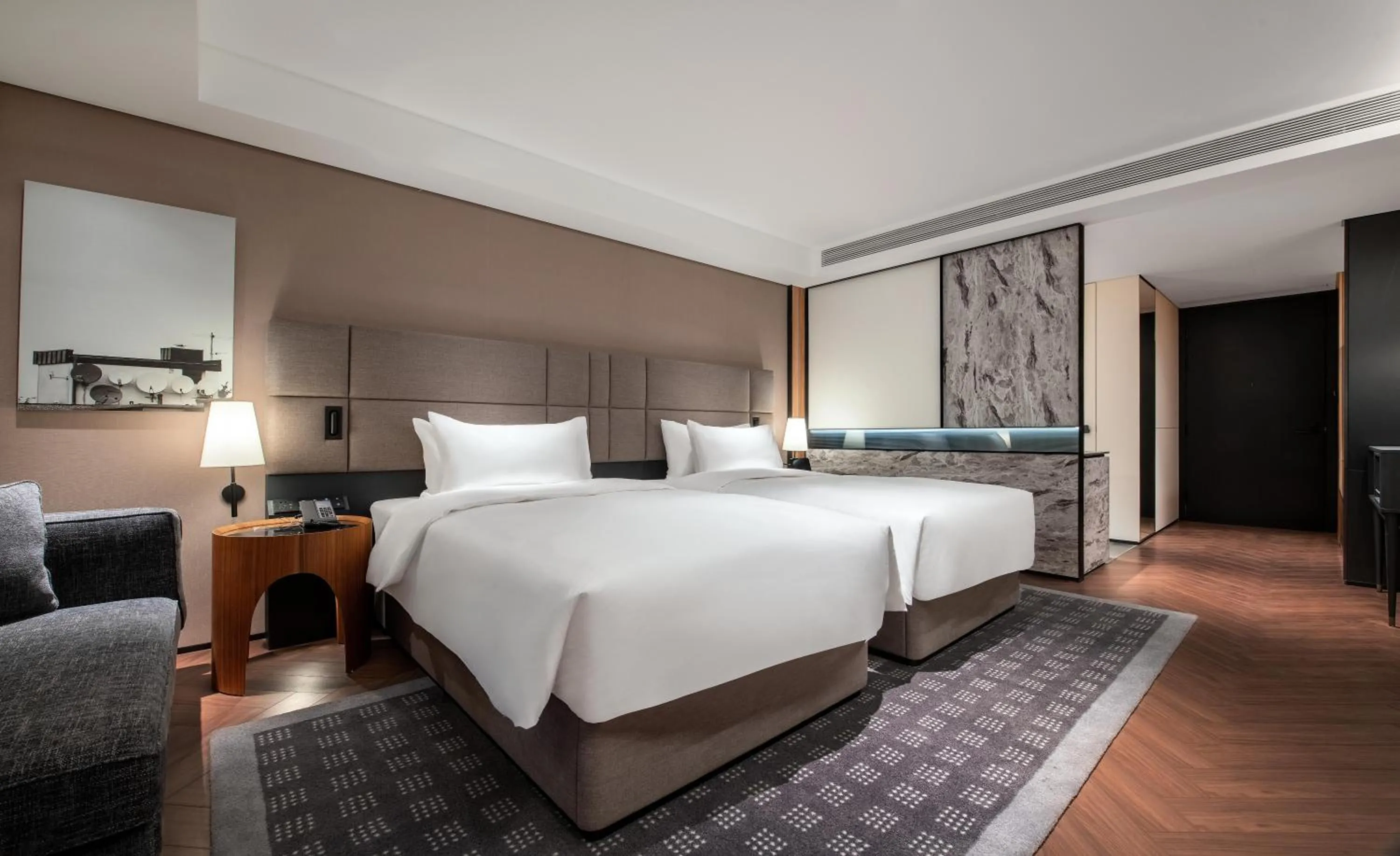 Bed in Intercity Wuhan CADE Optics Valley