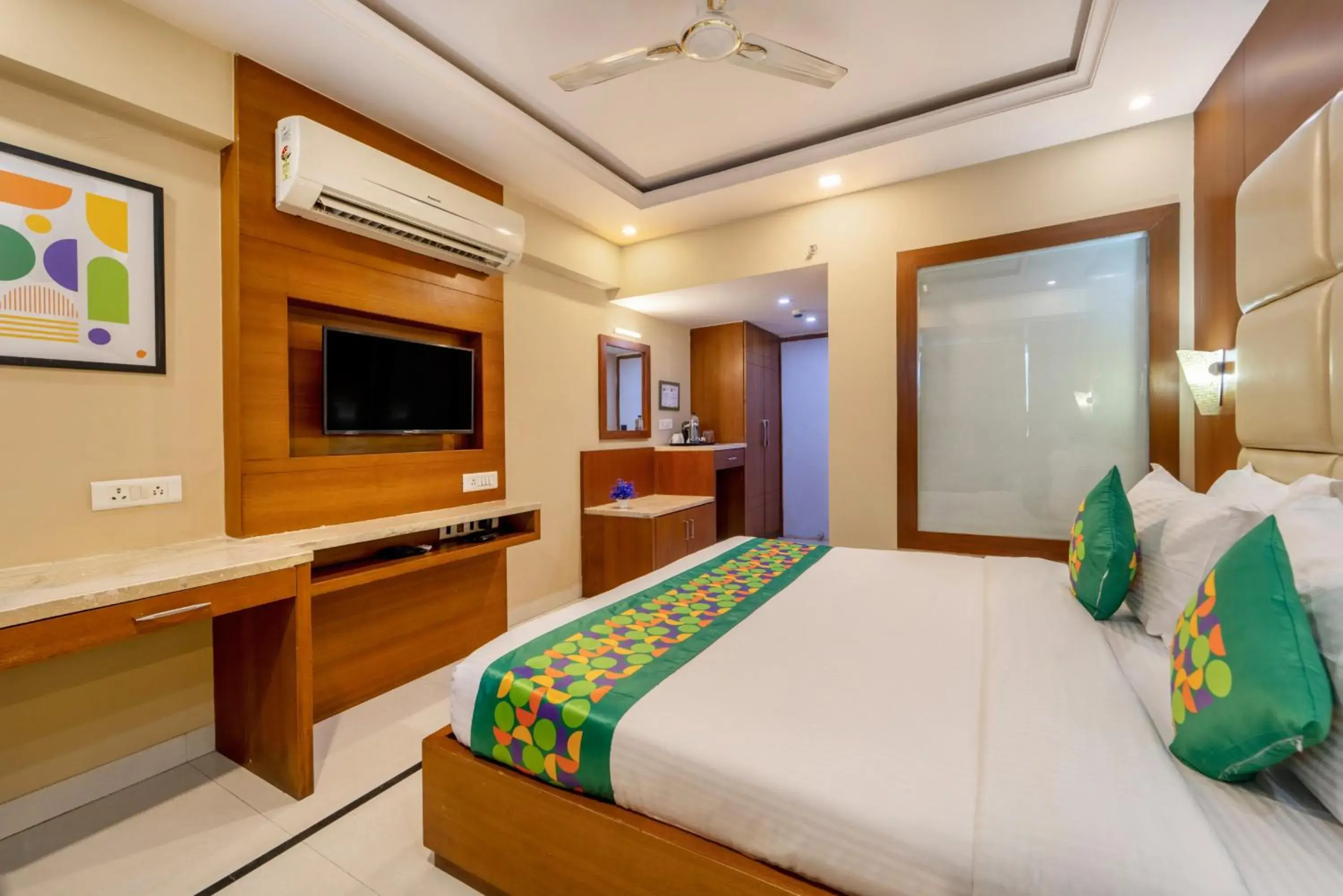 Bedroom, Bed in Treebo Premium Vinnie - Near Airport Bedroom, Bed in Treebo Premium Vinnie - Near Airport