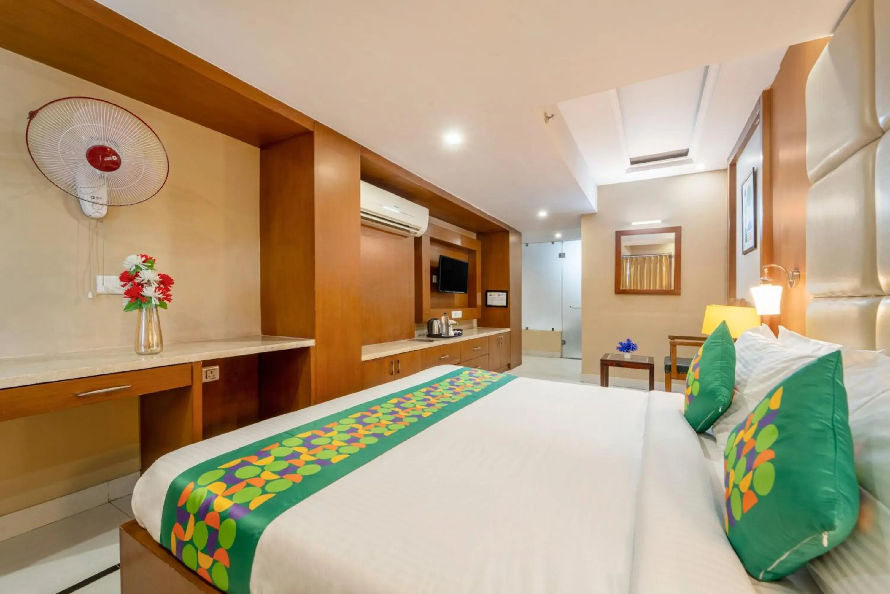 Bedroom, Bed in Treebo Premium Vinnie - Near Airport Bedroom, Bed in Treebo Premium Vinnie - Near Airport